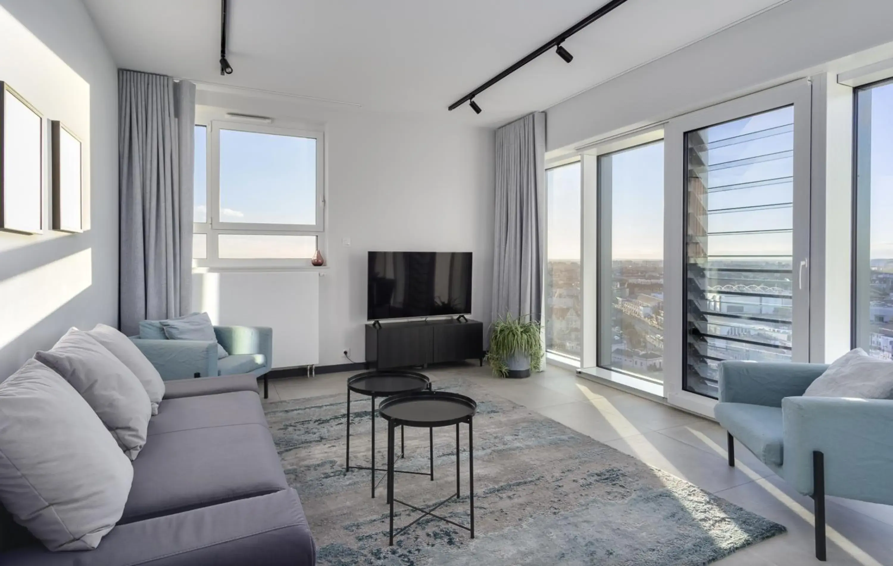 View Apartment with 2 bedrooms in Poznań Apartments Towarowa View Apartment with 2 bedrooms in Poznań Apartments Towarowa