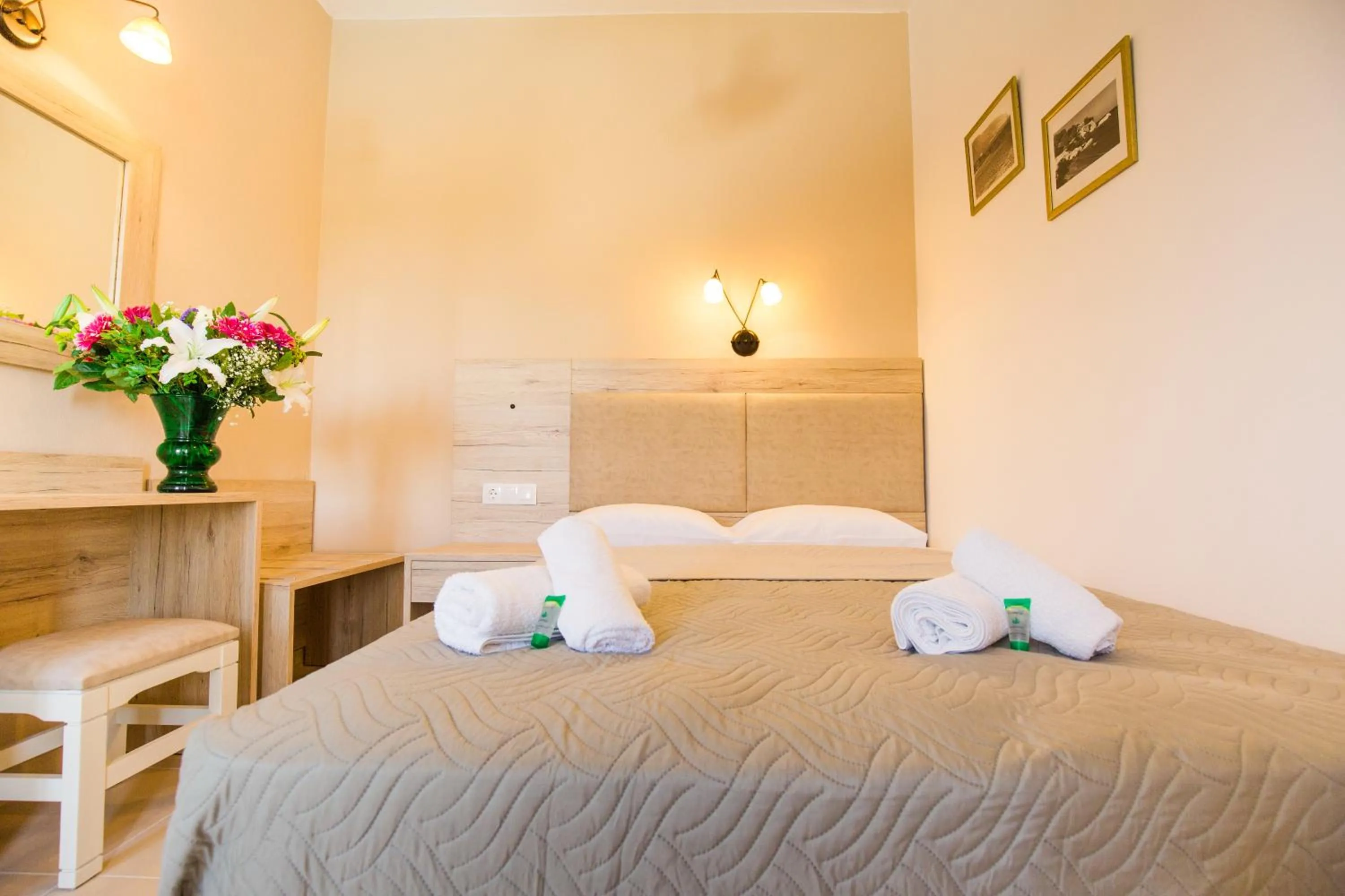 Bed in Mastorakis Hotel and Studios