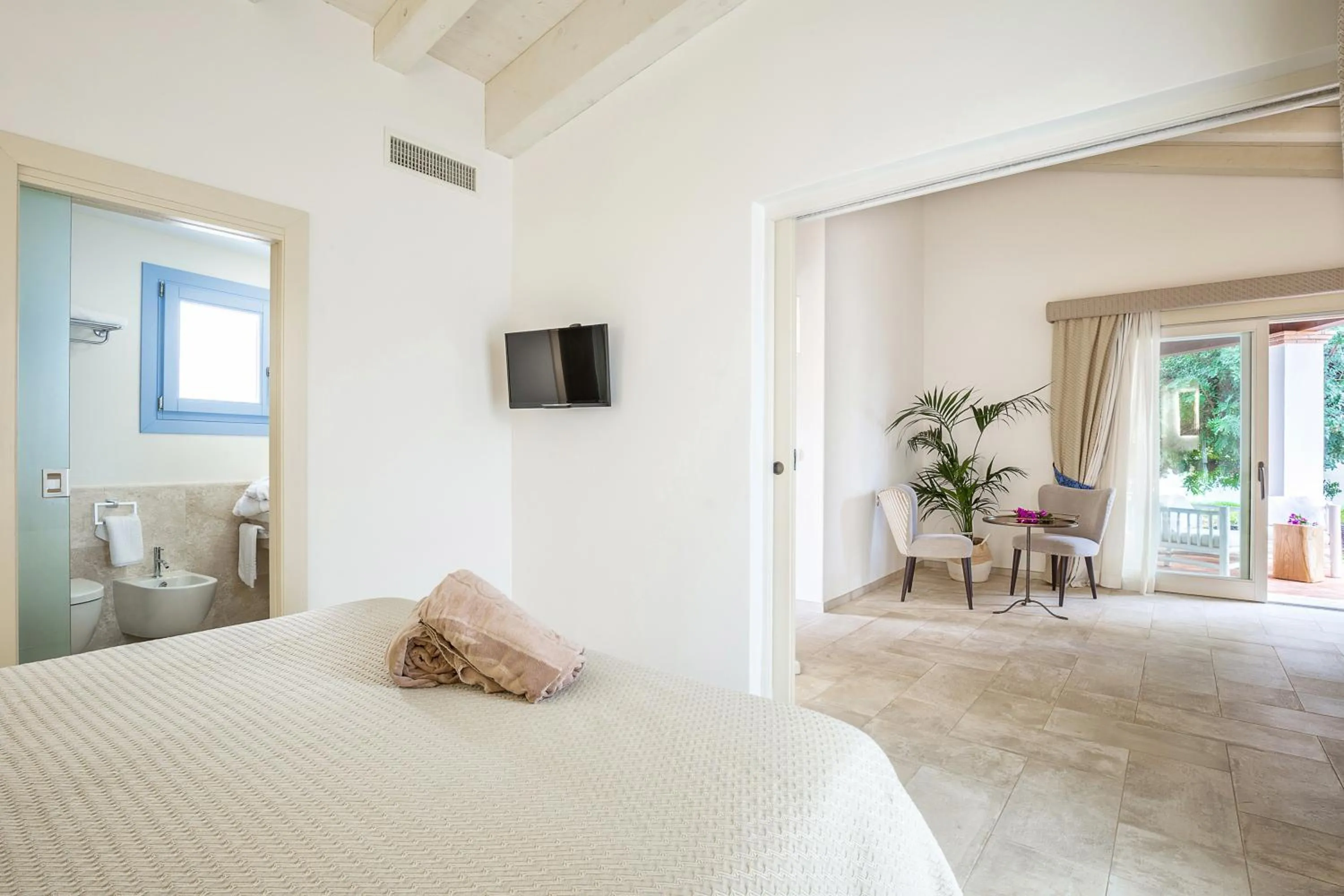 Bedroom, Bed in Corte Bianca - Adults Only & SPA - Bovis Hotels