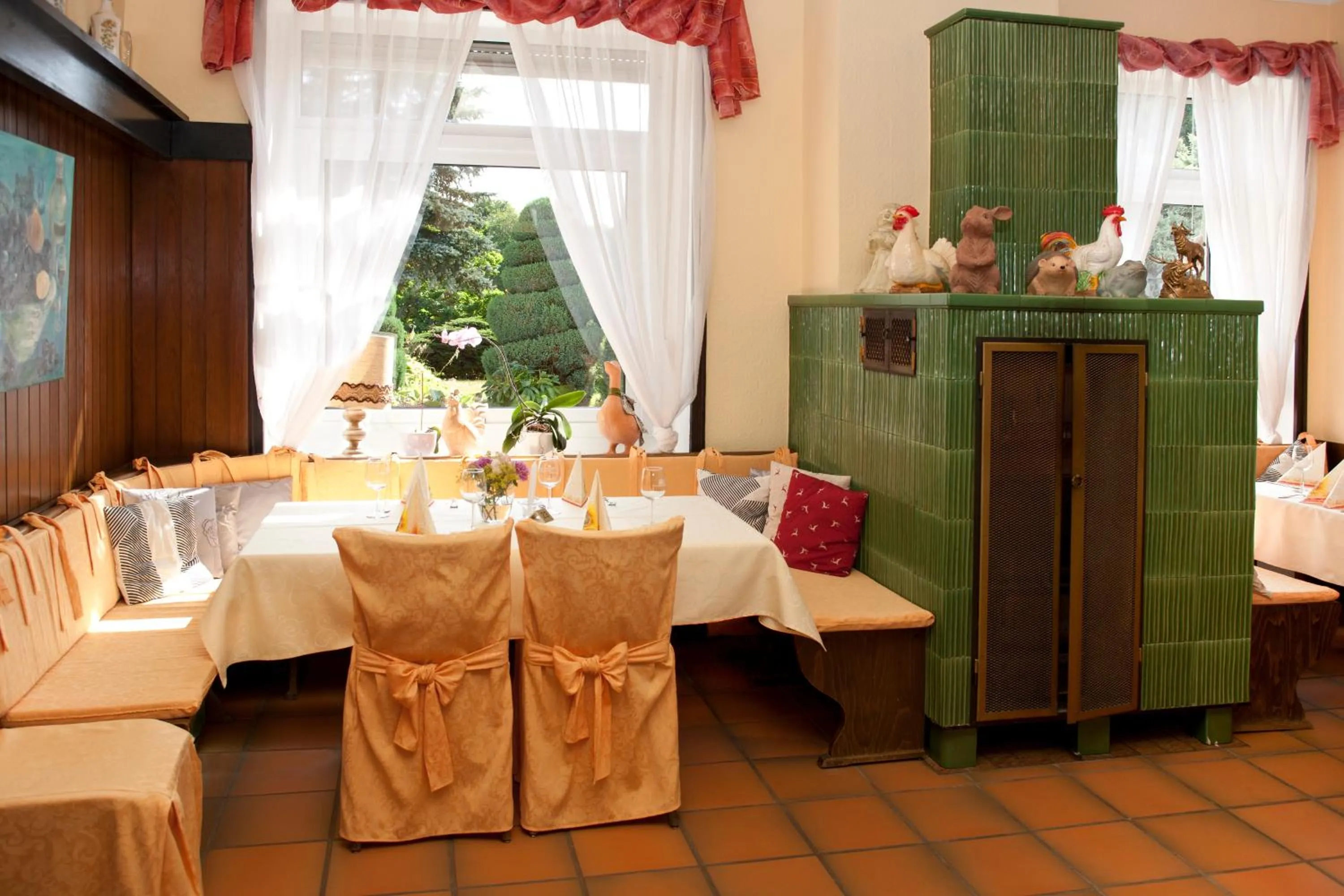 Restaurant/places to eat in Hotel Wolfsschlucht