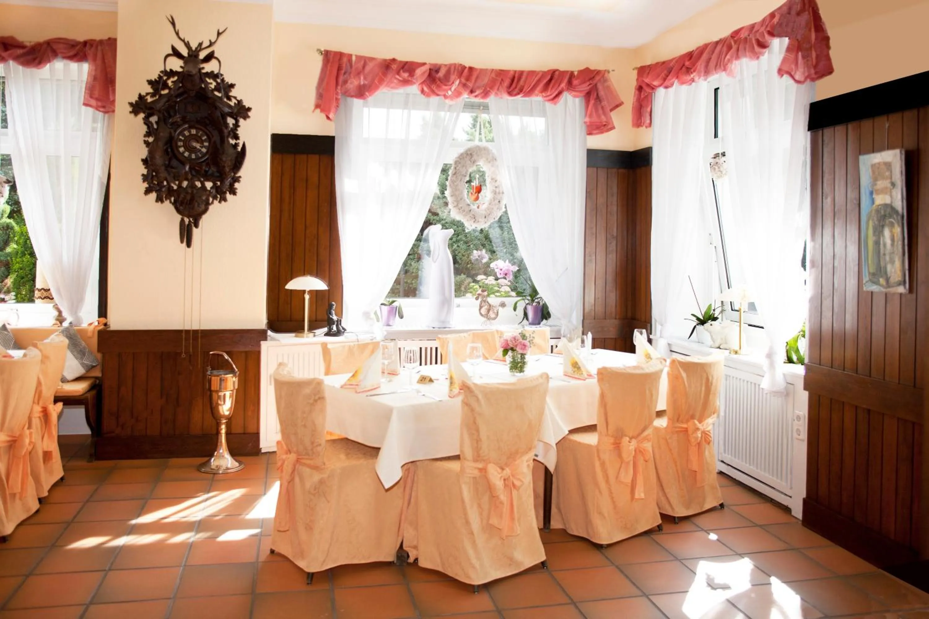 Restaurant/places to eat in Hotel Wolfsschlucht