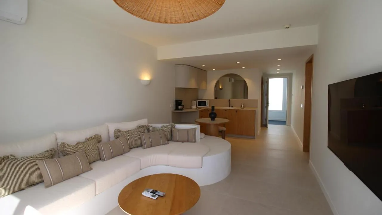 Communal lounge/ TV room in Neptuno Suites - Adults Only
