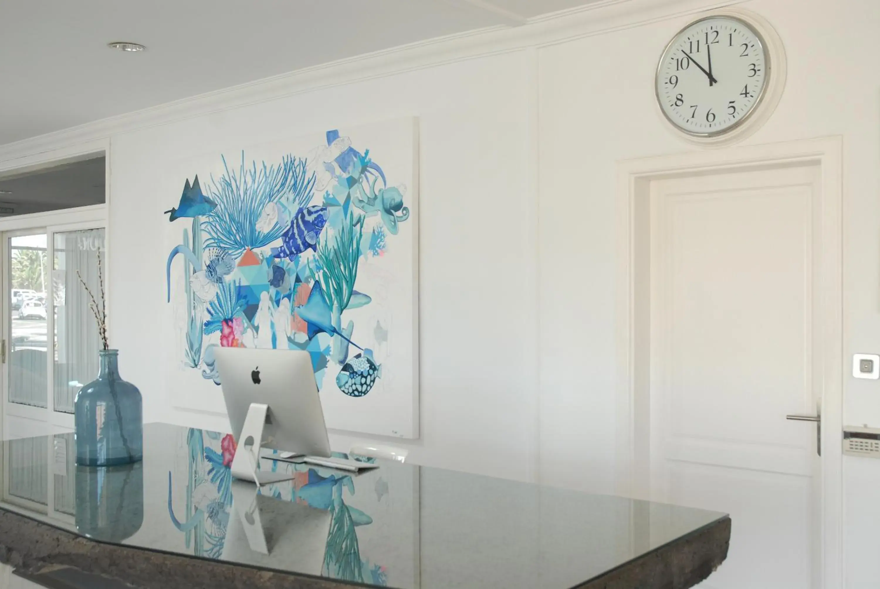 Lobby or reception in Neptuno Suites - Adults Only Lobby or reception in Neptuno Suites - Adults Only