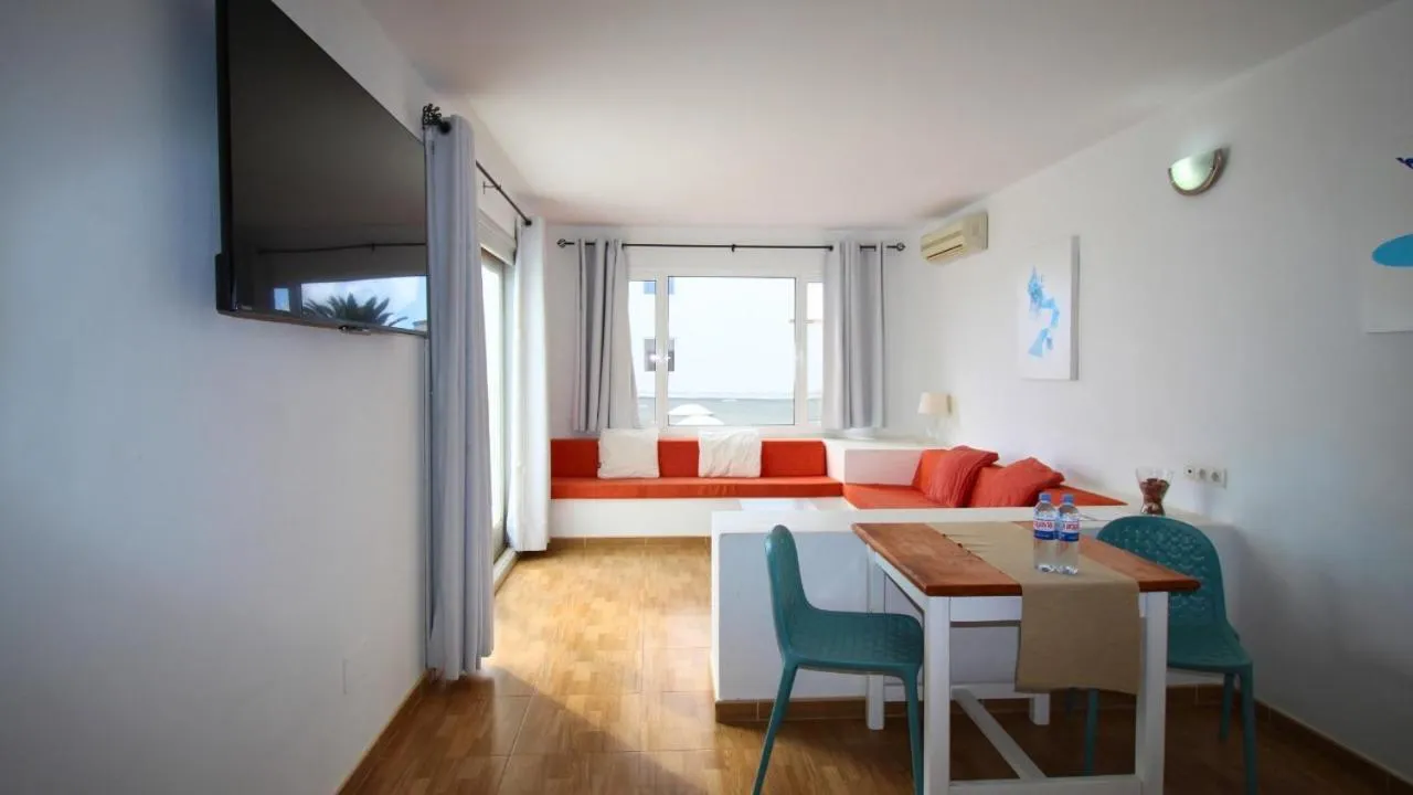 Living room in Neptuno Suites - Adults Only