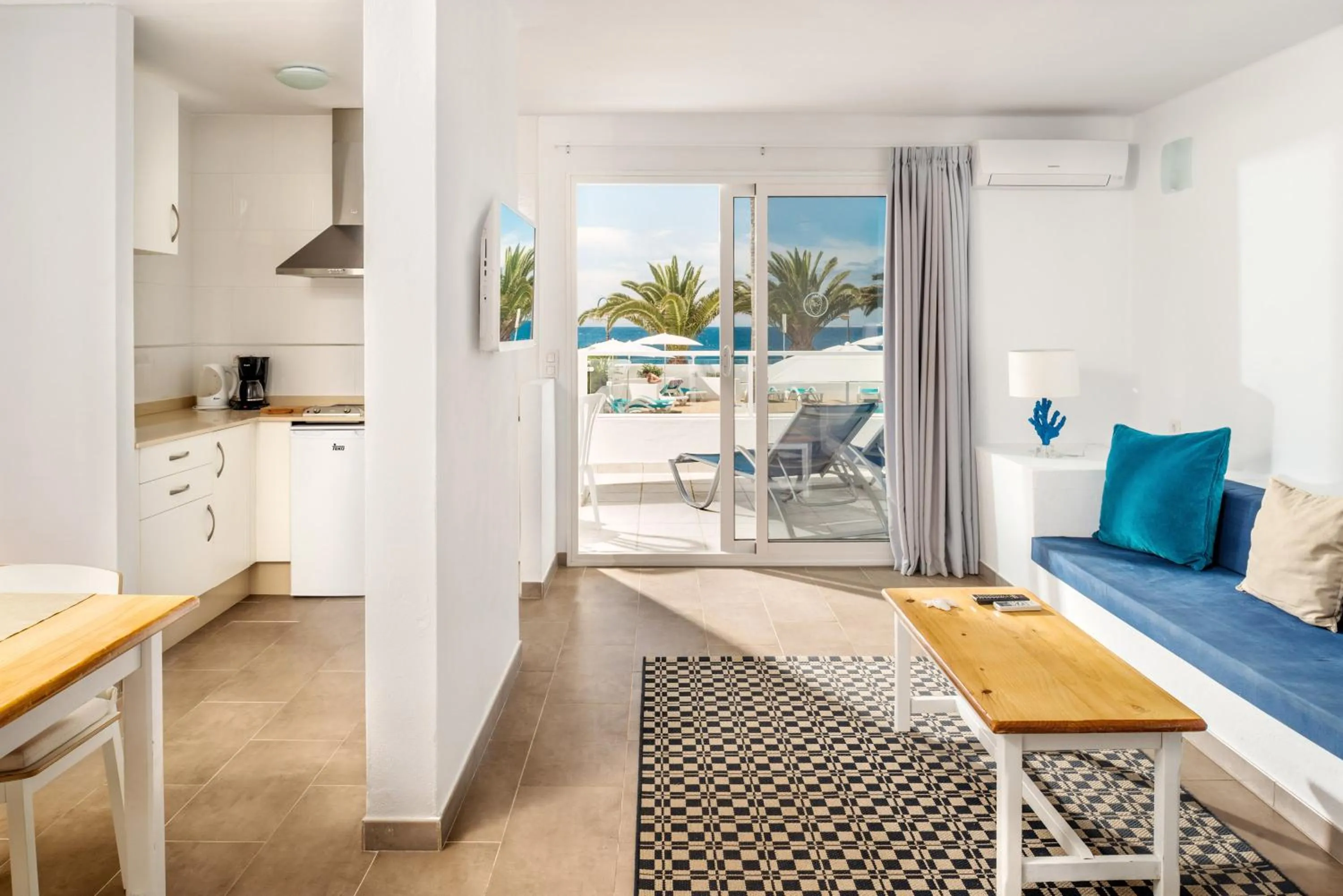 Balcony/Terrace in Neptuno Suites - Adults Only