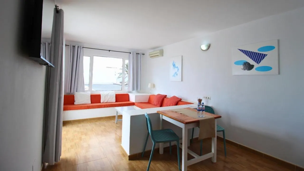 Living room in Neptuno Suites - Adults Only