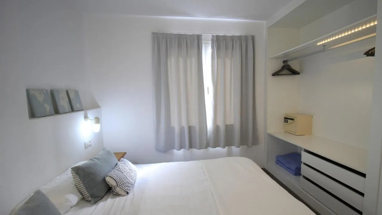 Bed in Neptuno Suites - Adults Only