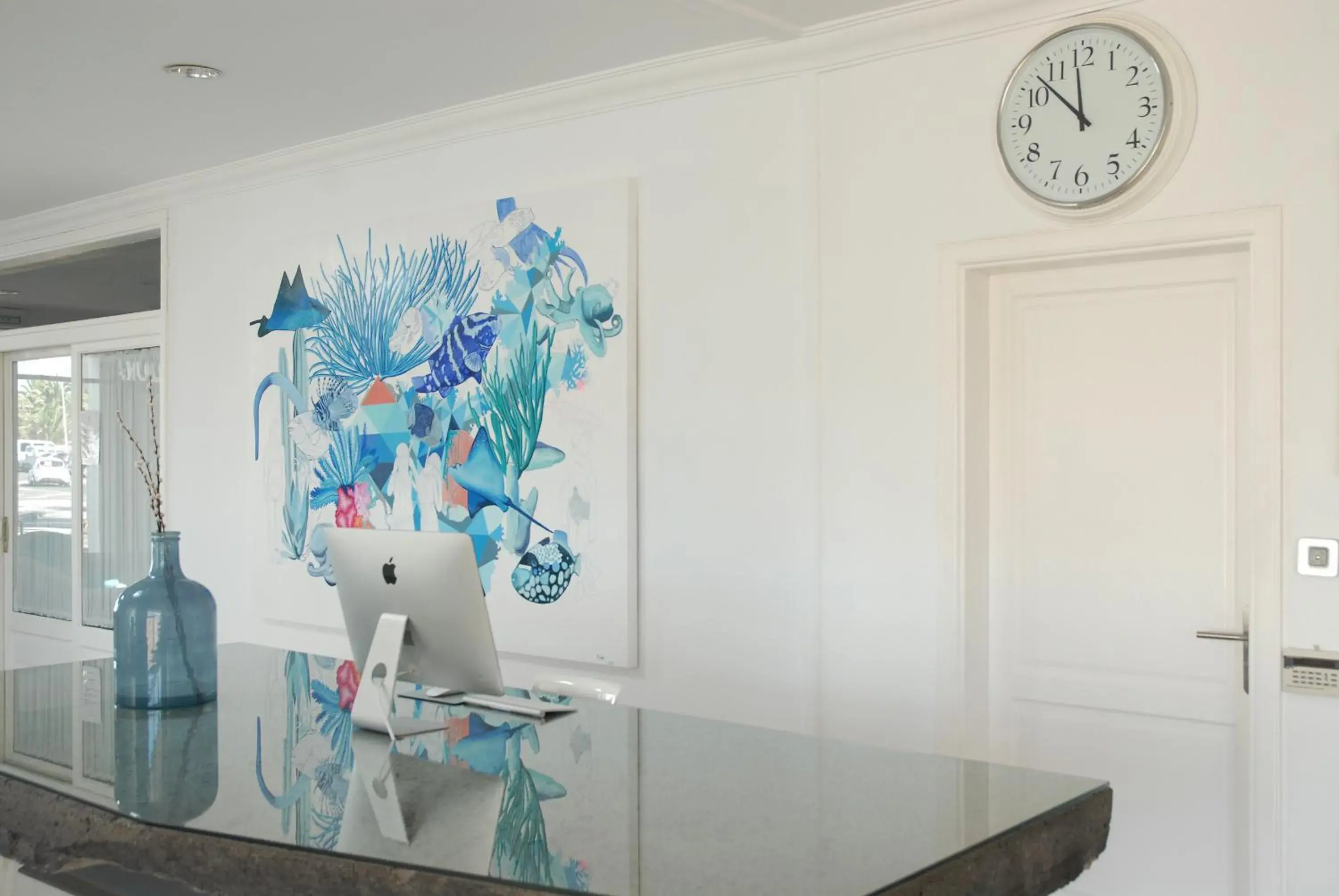 Lobby or reception in Neptuno Suites - Adults Only Lobby or reception in Neptuno Suites - Adults Only