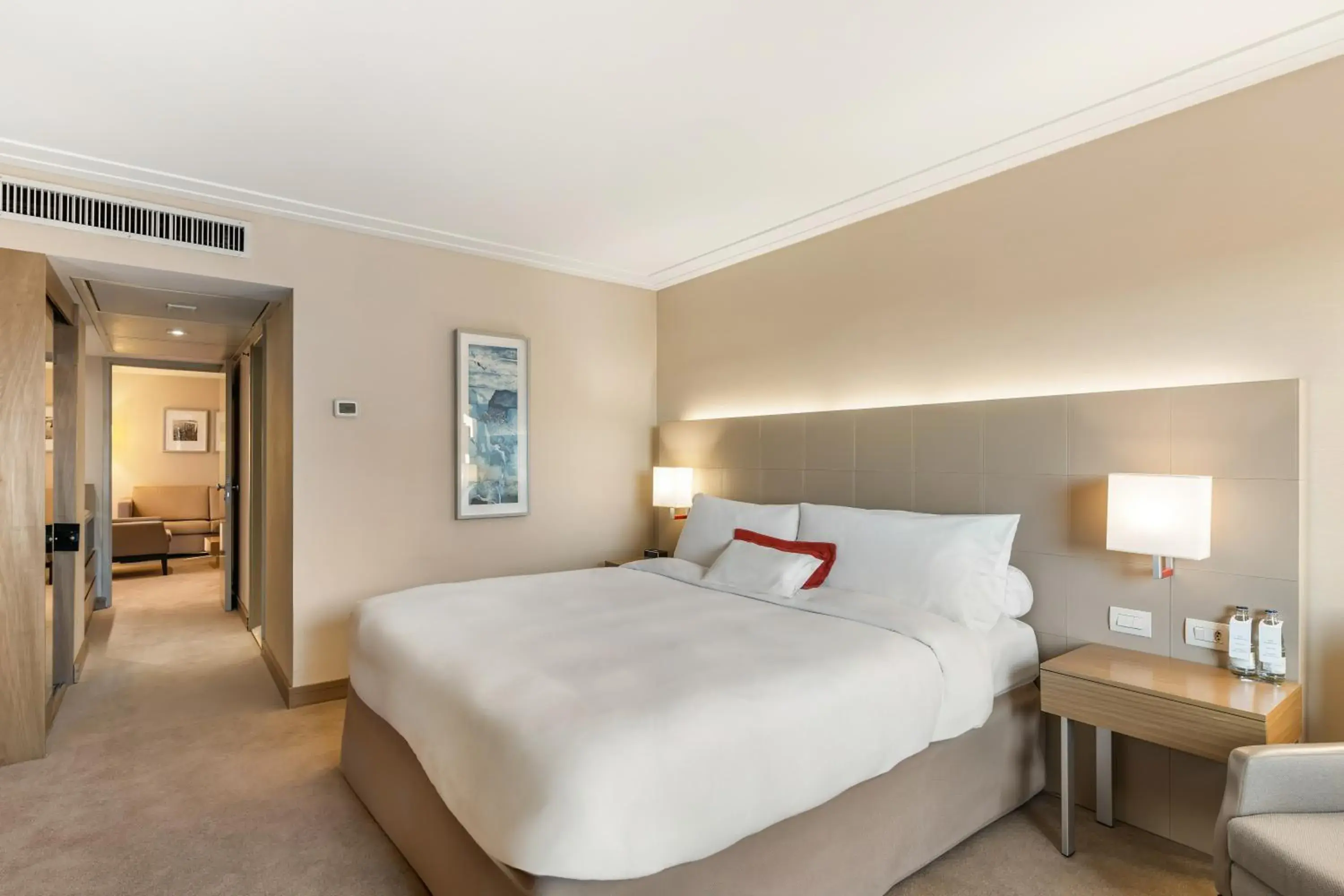 Photo of the whole room, Bed in InterContinental São Paulo by IHG Photo of the whole room, Bed in InterContinental São Paulo by IHG