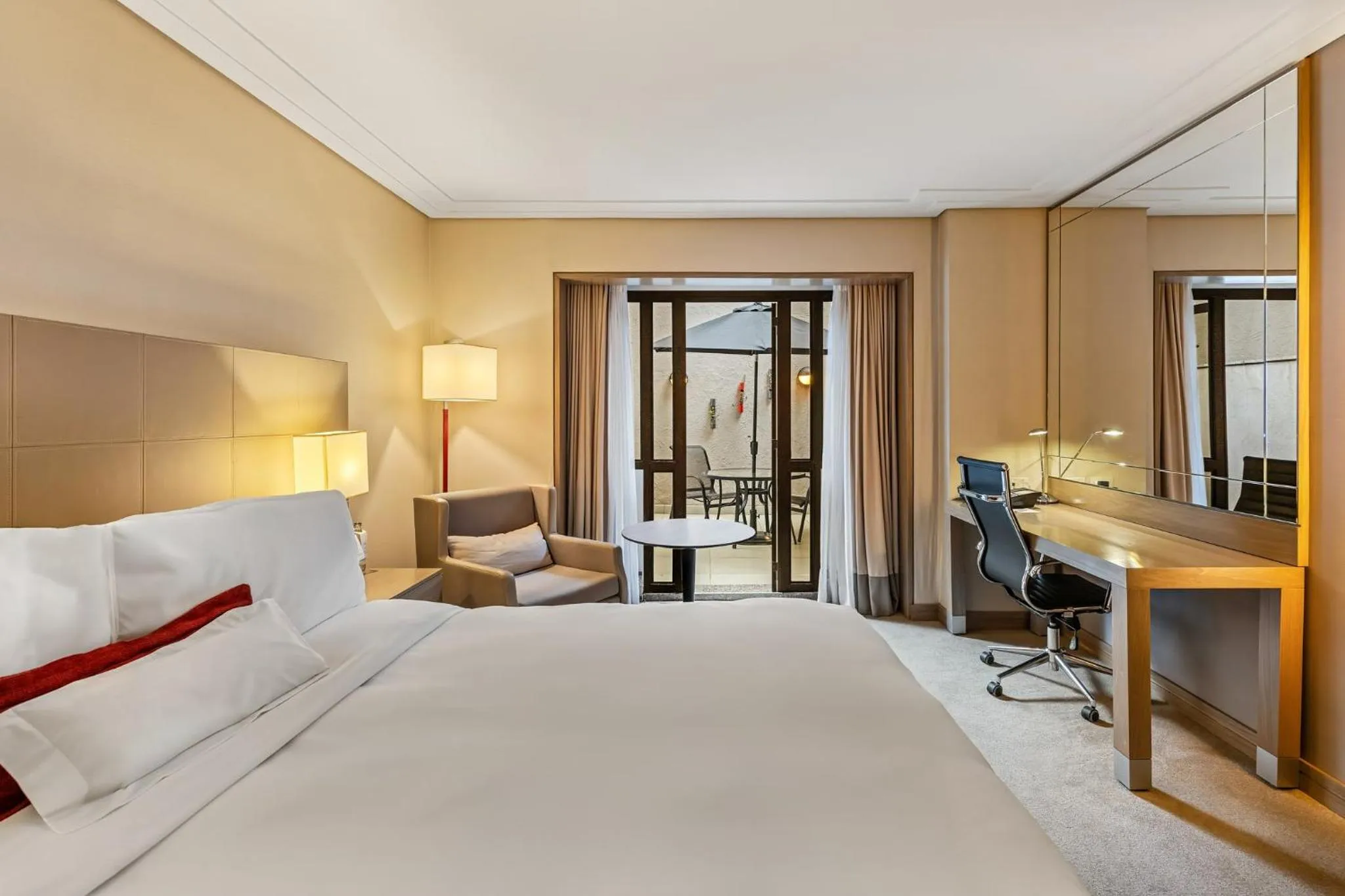 Photo of the whole room, Bed in InterContinental São Paulo by IHG