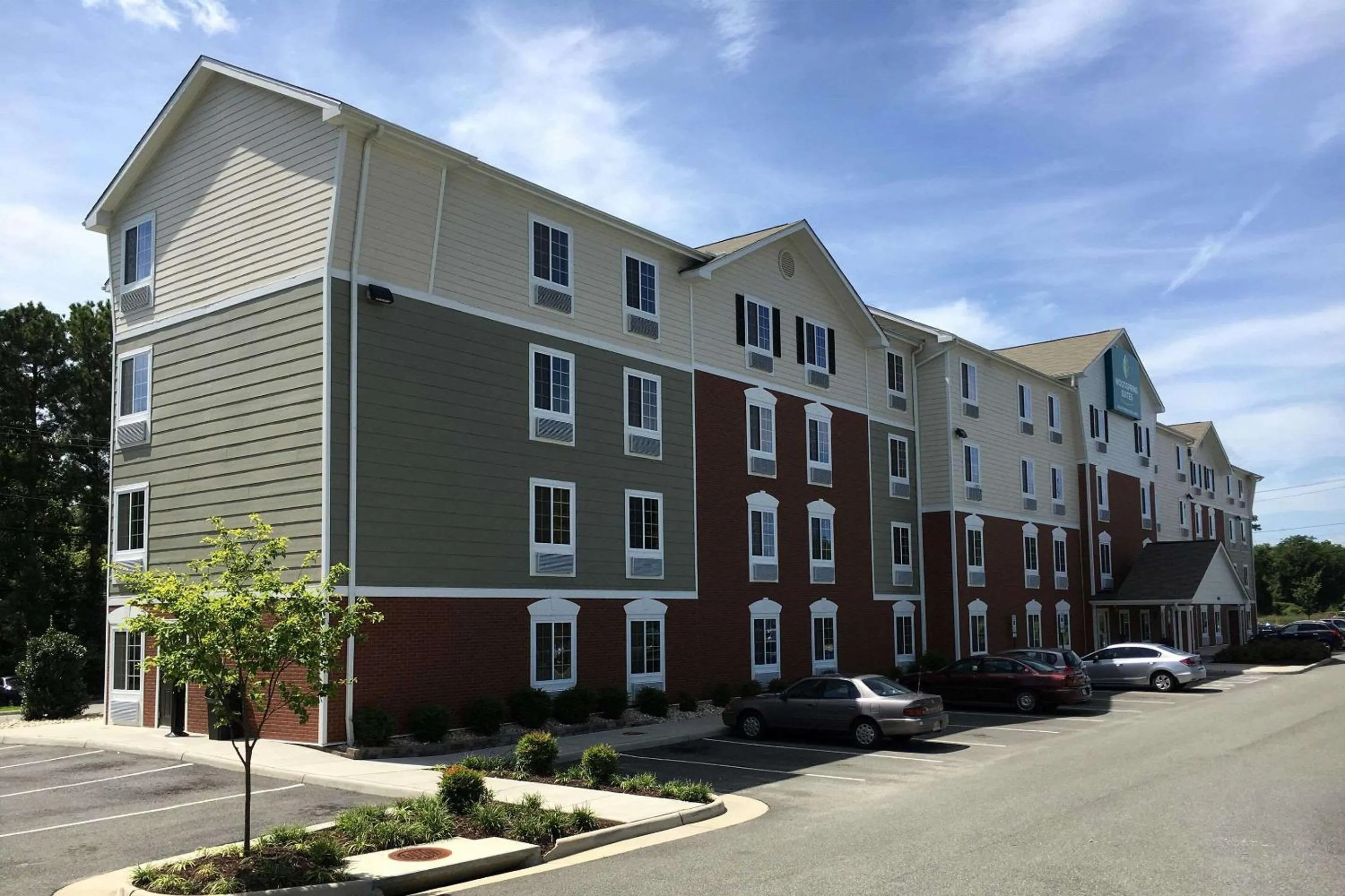 Property building in WoodSpring Suites Richmond West I-64