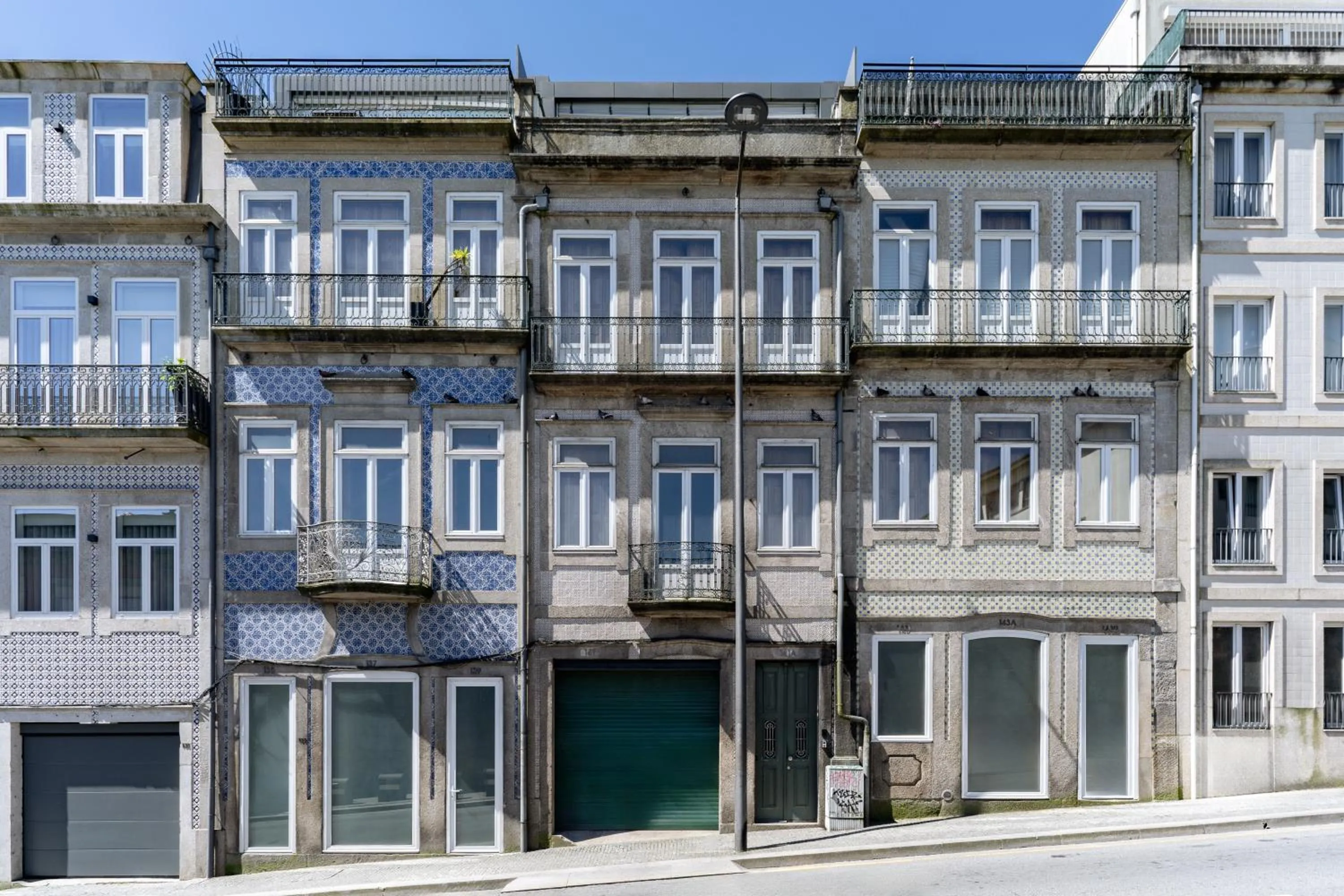 Property building in Feel Porto Antique Fontaínhas