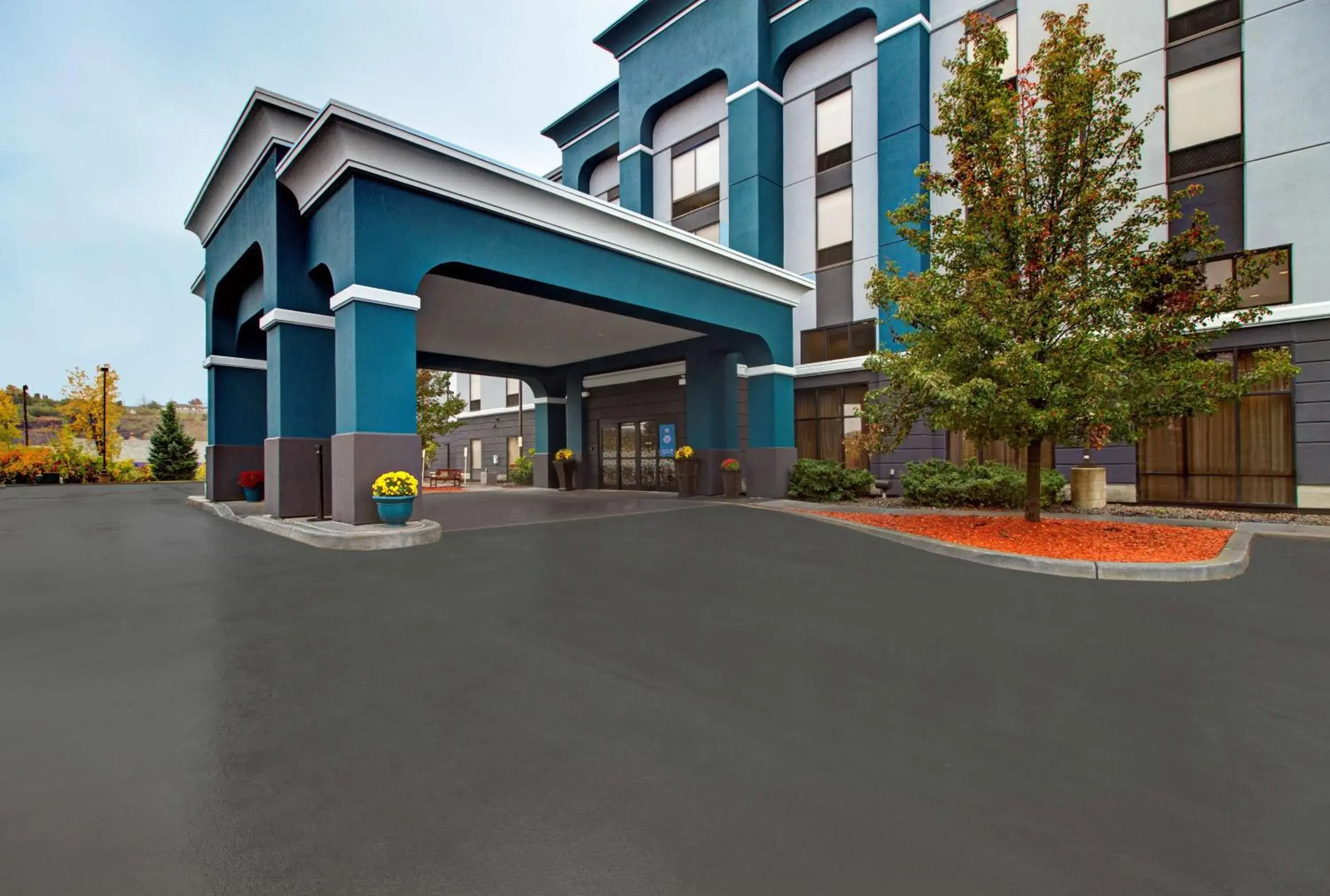 Property building in Hampton Inn & Suites by Hilton Syracuse Dewitt Property building in Hampton Inn & Suites by Hilton Syracuse Dewitt
