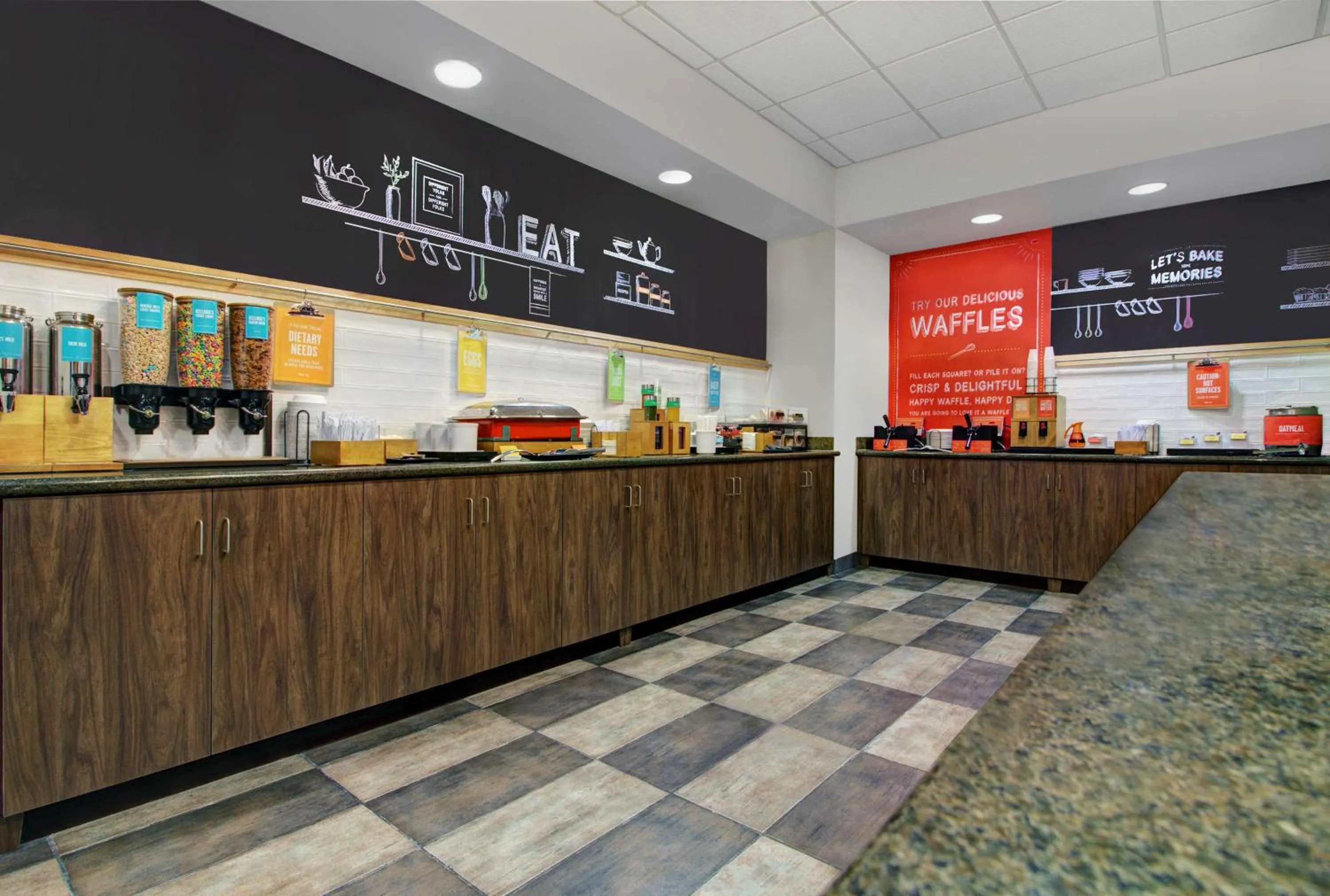 Food in Hampton Inn & Suites by Hilton Syracuse Dewitt