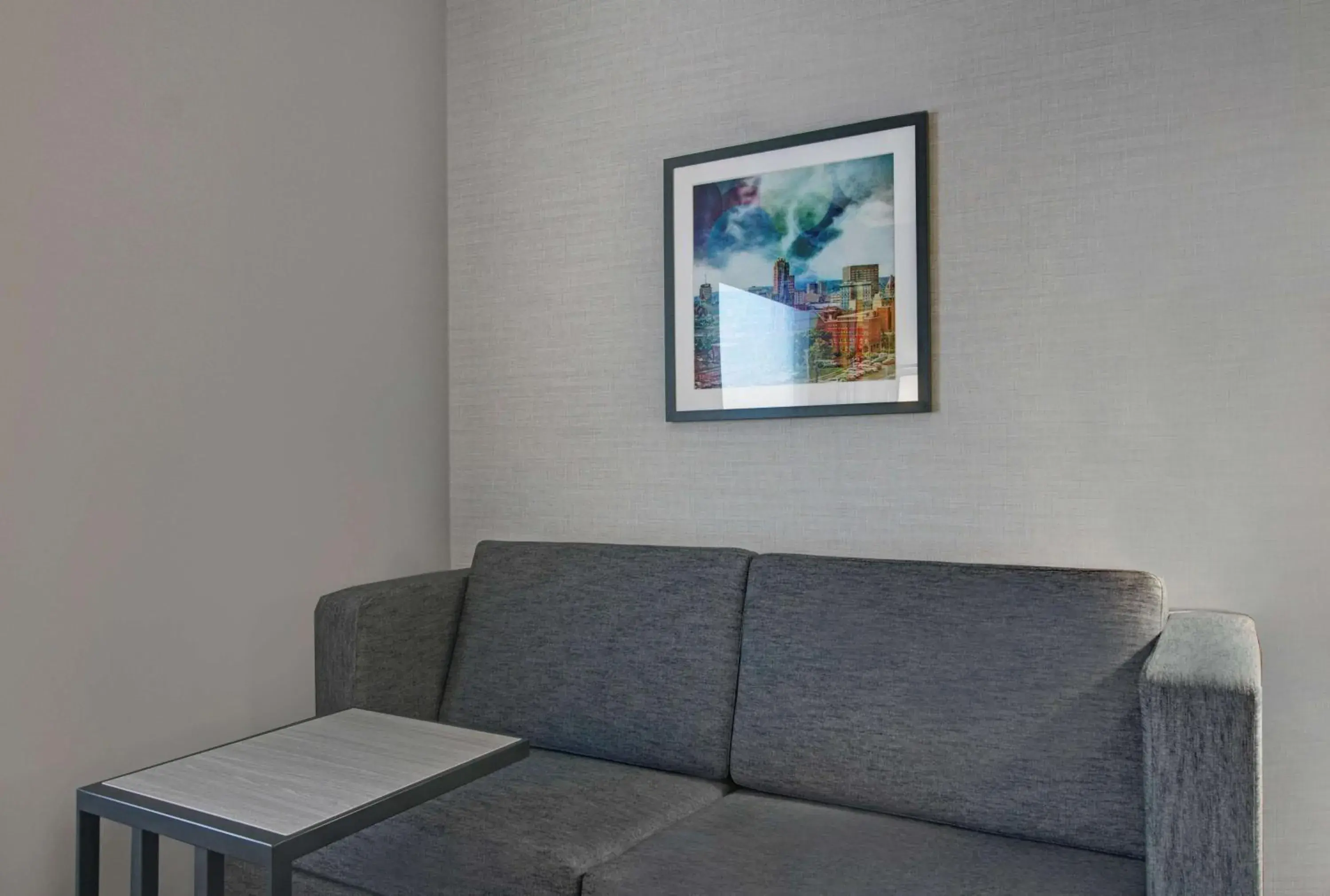 Living room in Hampton Inn & Suites by Hilton Syracuse Dewitt Living room in Hampton Inn & Suites by Hilton Syracuse Dewitt