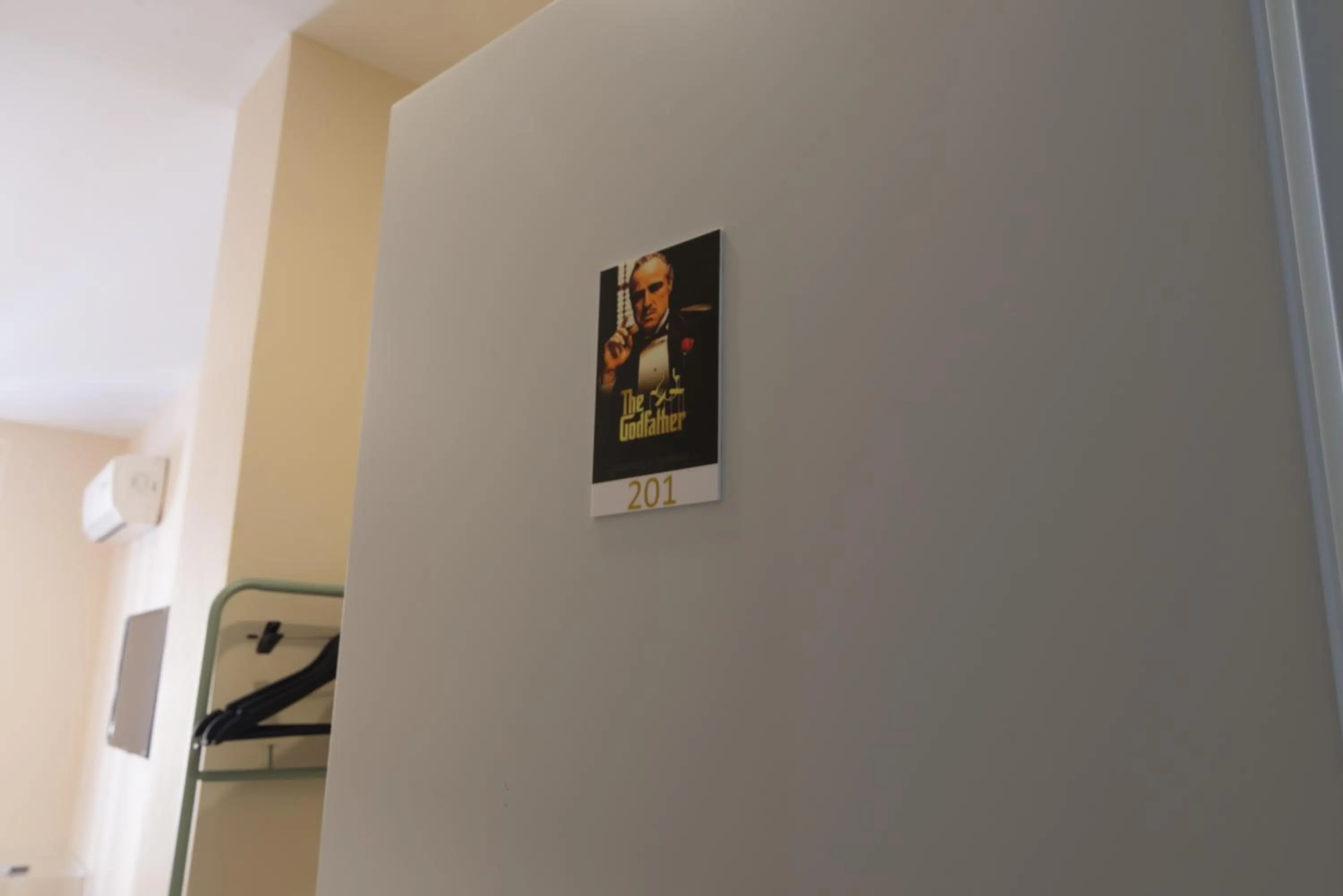 Photo of the whole room in Hostal Art Madrid