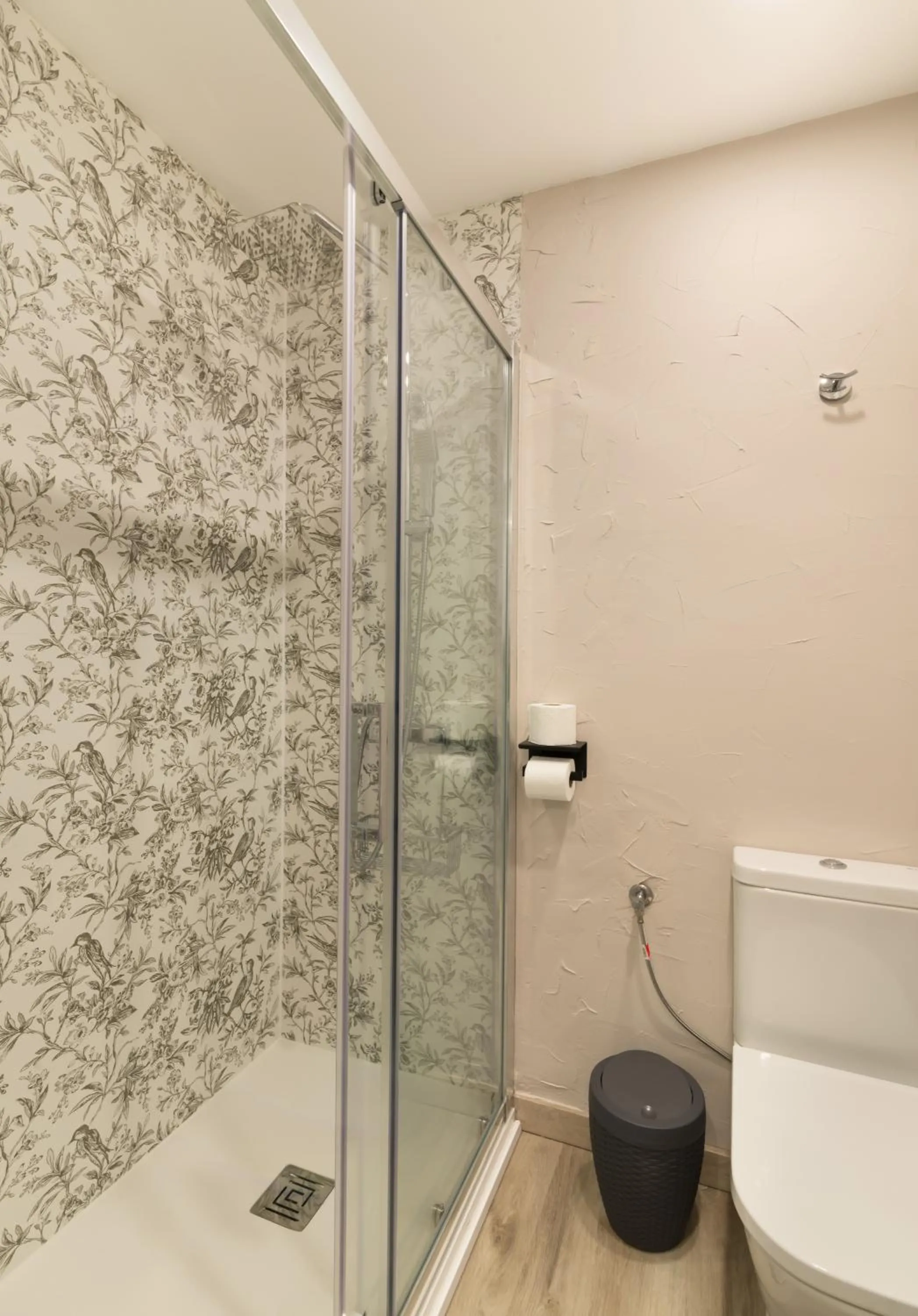 Bathroom in Hostal Art Madrid