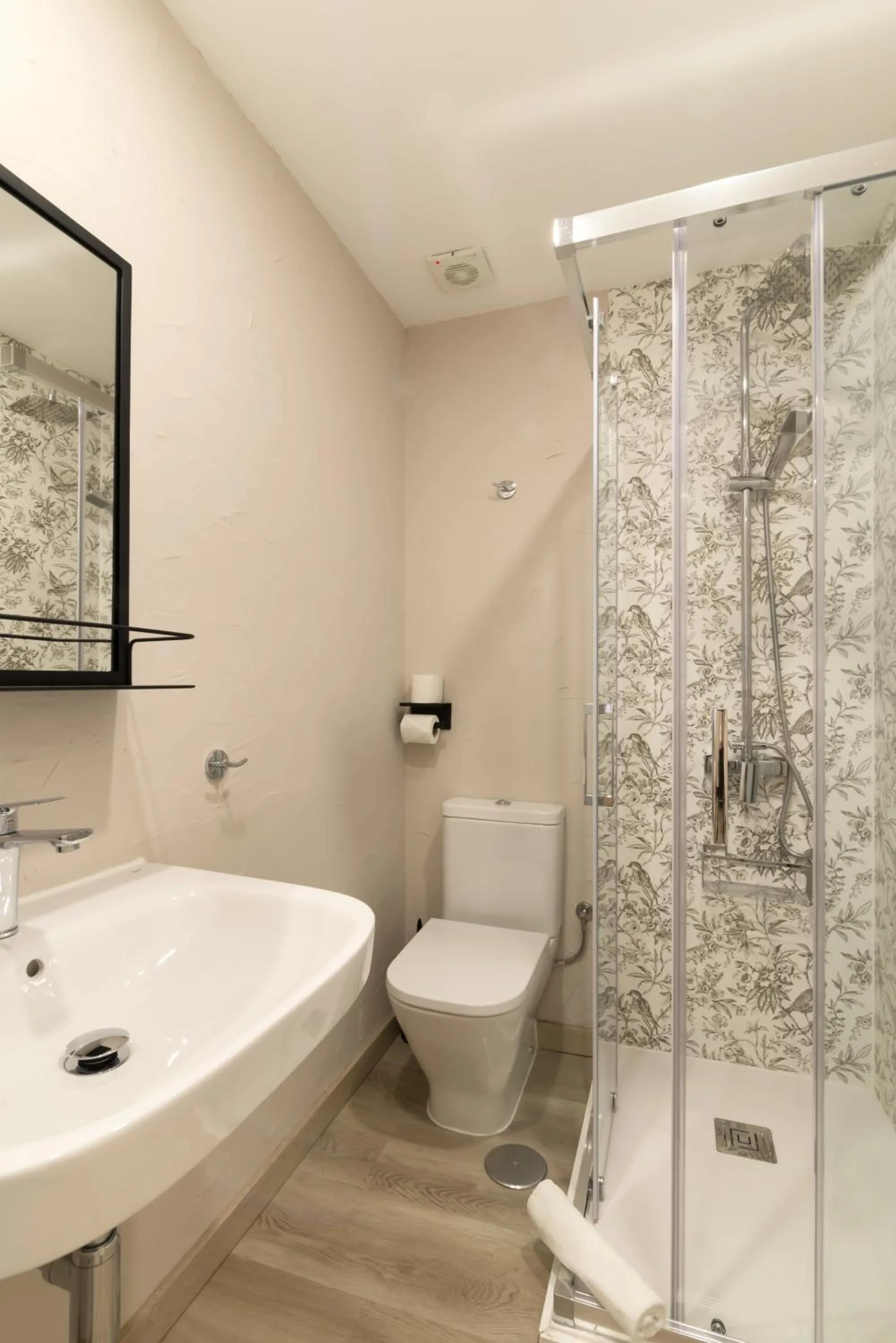 Bathroom in Hostal Art Madrid