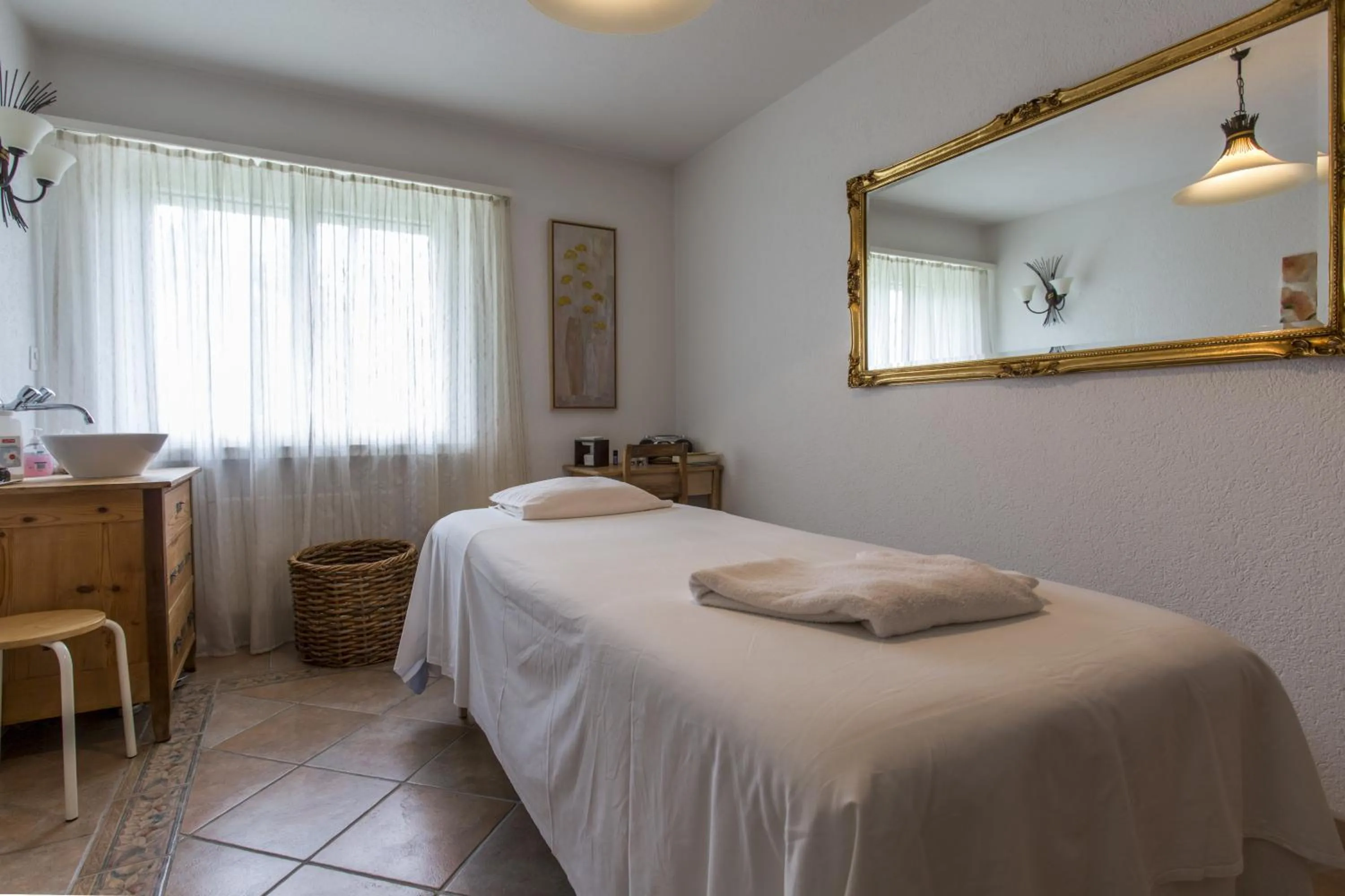 Area and facilities, Bed in Hotel Cresta