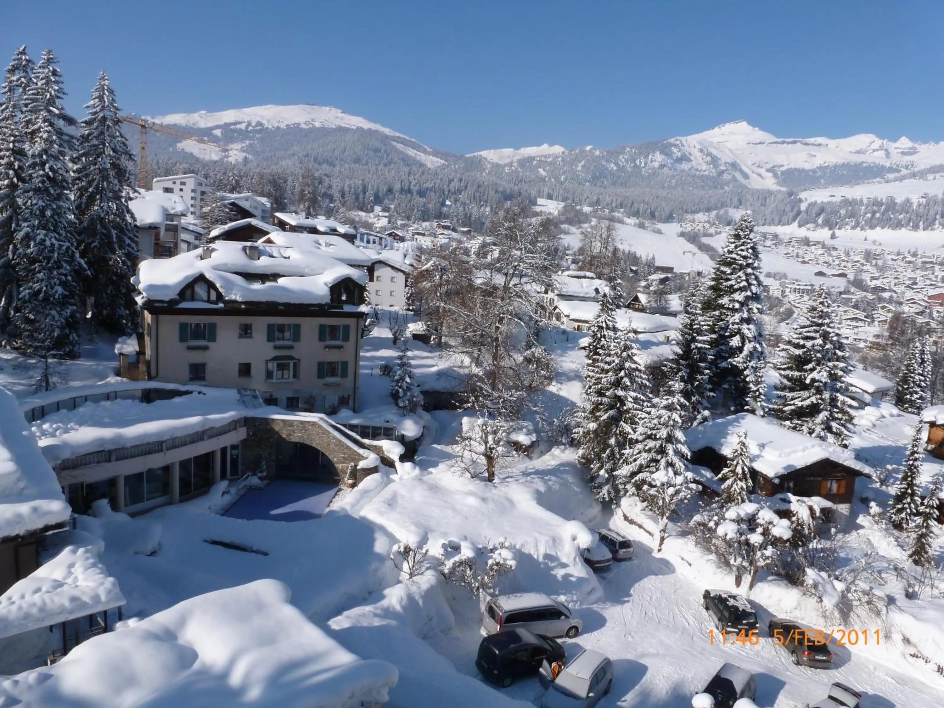Facade/entrance in Hotel Cresta