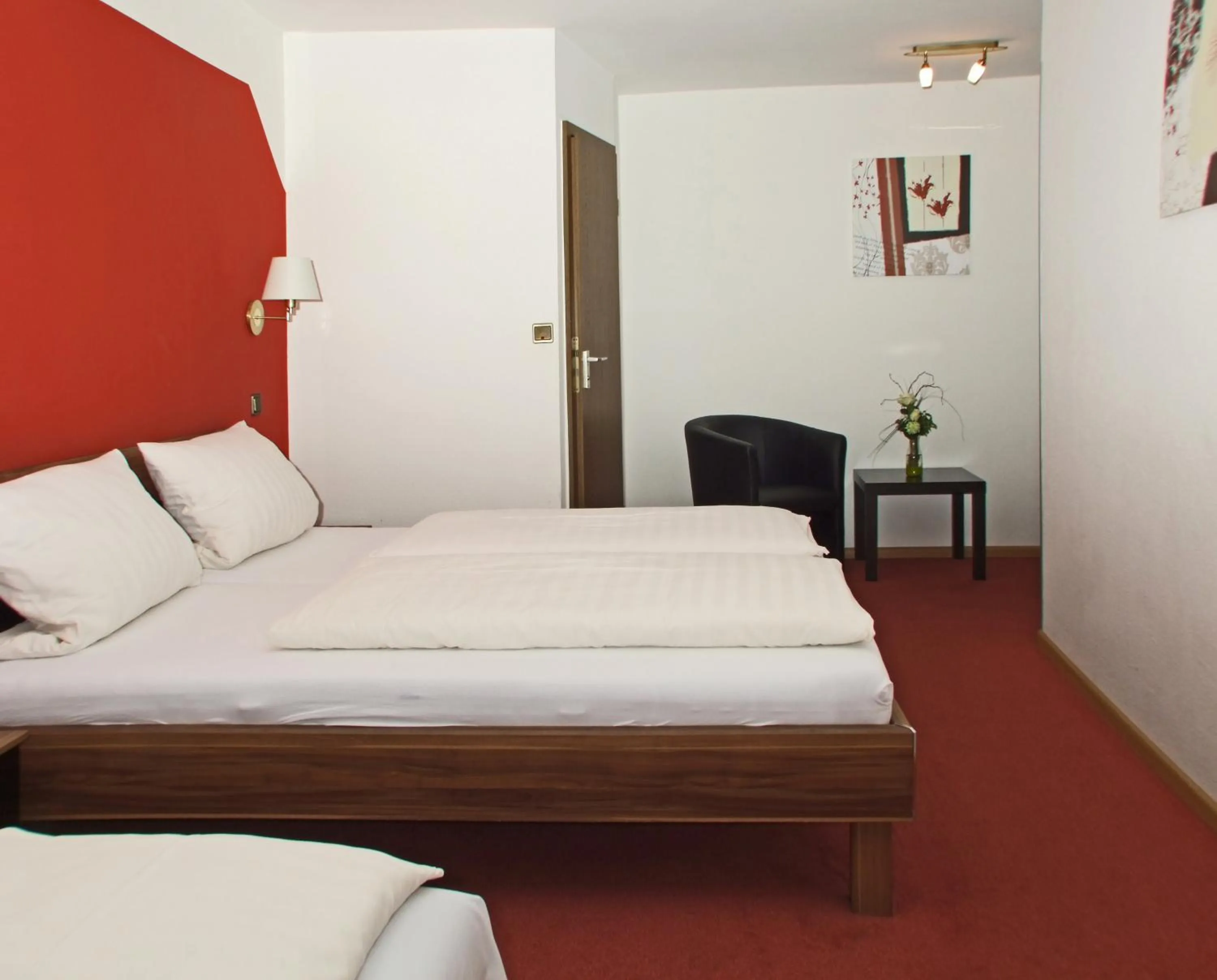 Photo of the whole room, Bed in Hotel Beller