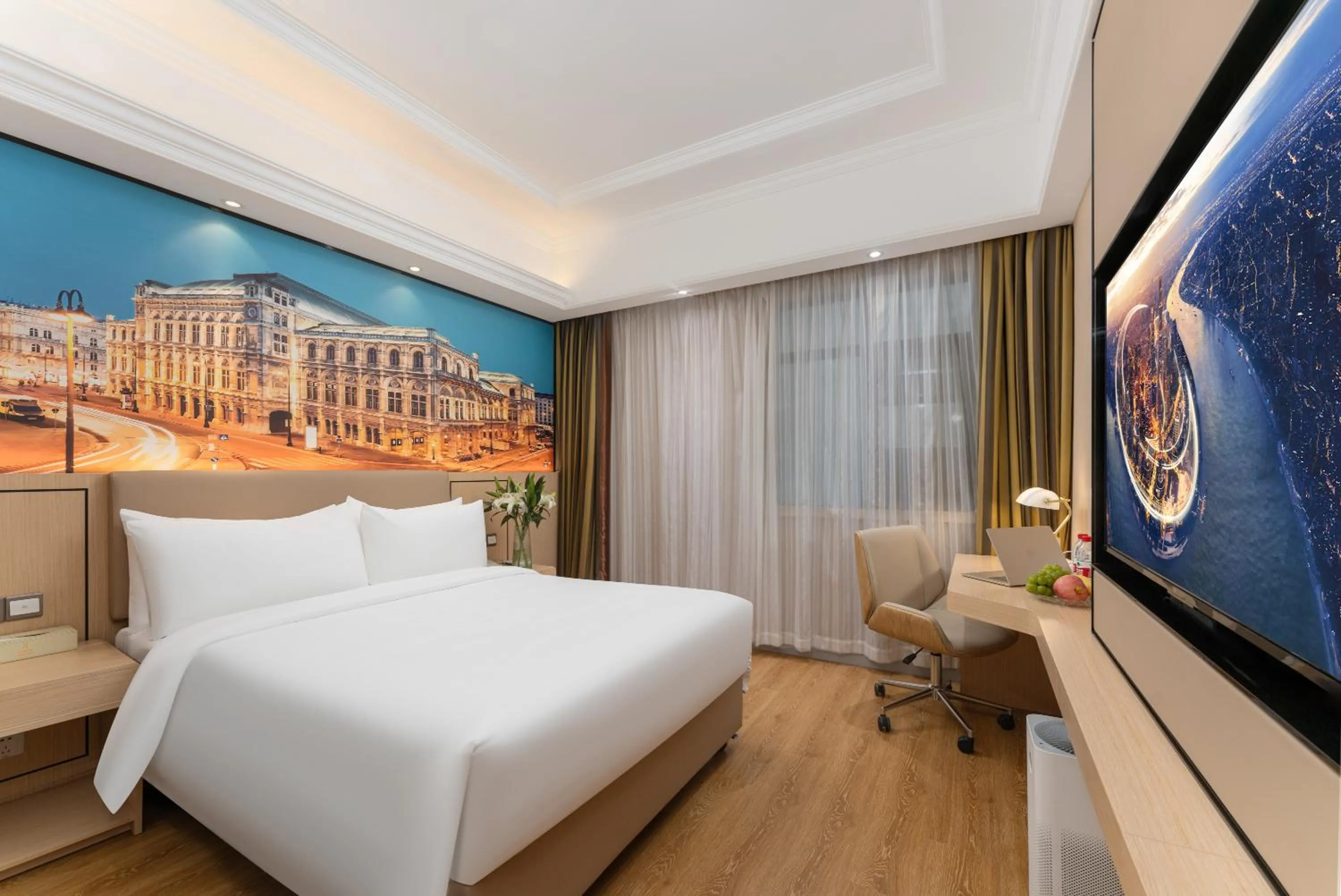 Bed in 维也纳国际酒店上海浦东机场东方枢纽店-提供浦东机场迪士尼免费穿梭巴士