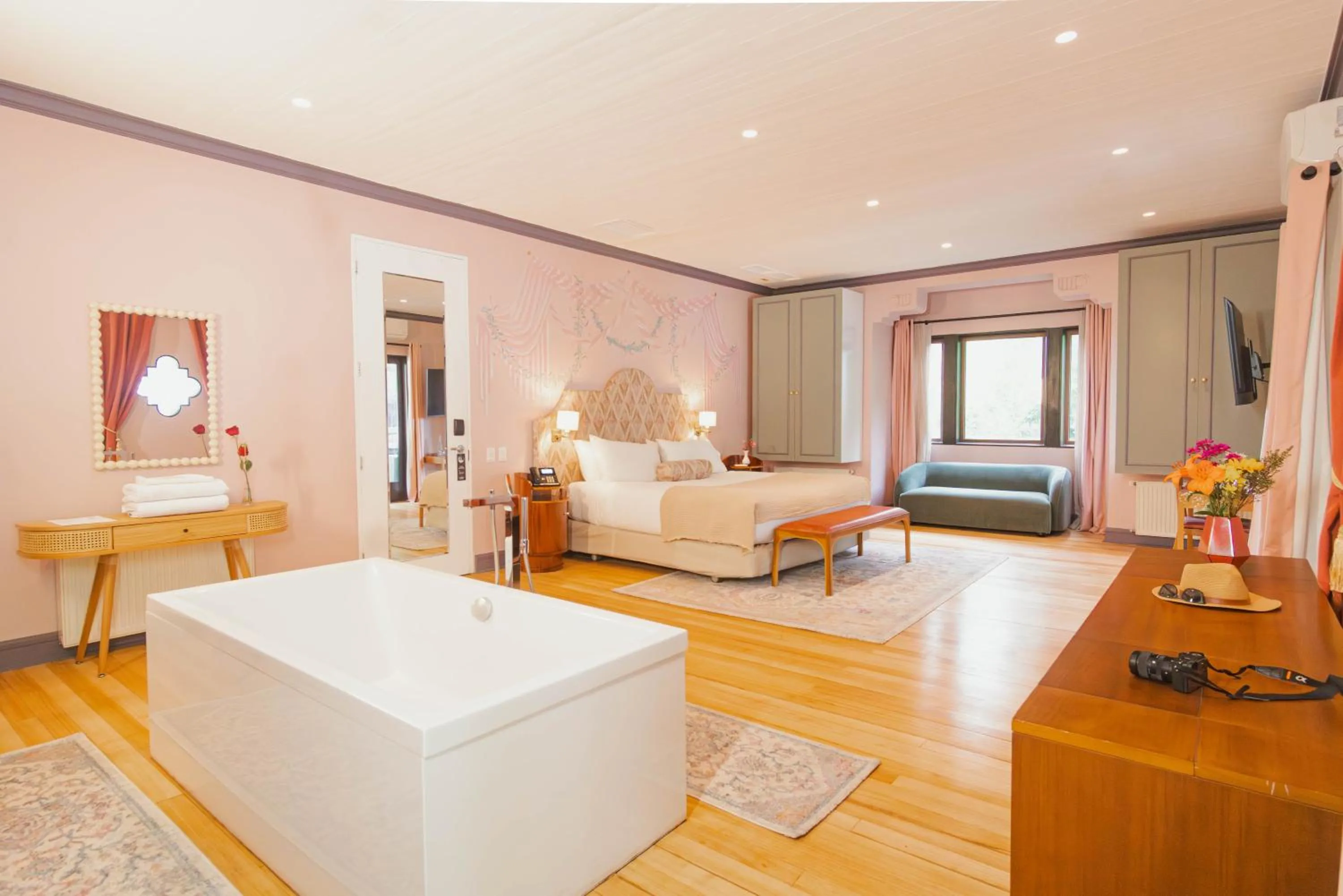 Aubrey Hotel Boutique