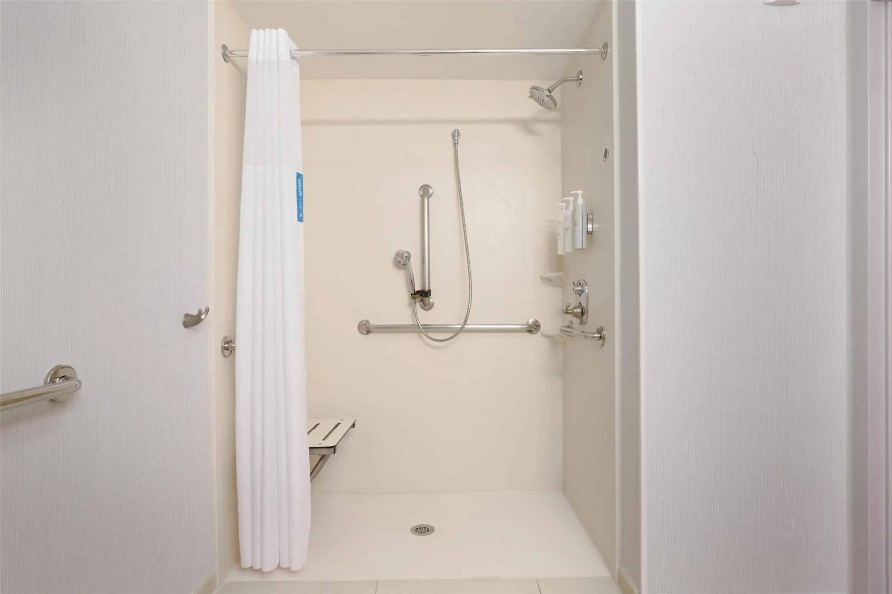 Bathroom in Hampton Inn & Suites Tulsa/Tulsa Hills Bathroom in Hampton Inn & Suites Tulsa/Tulsa Hills