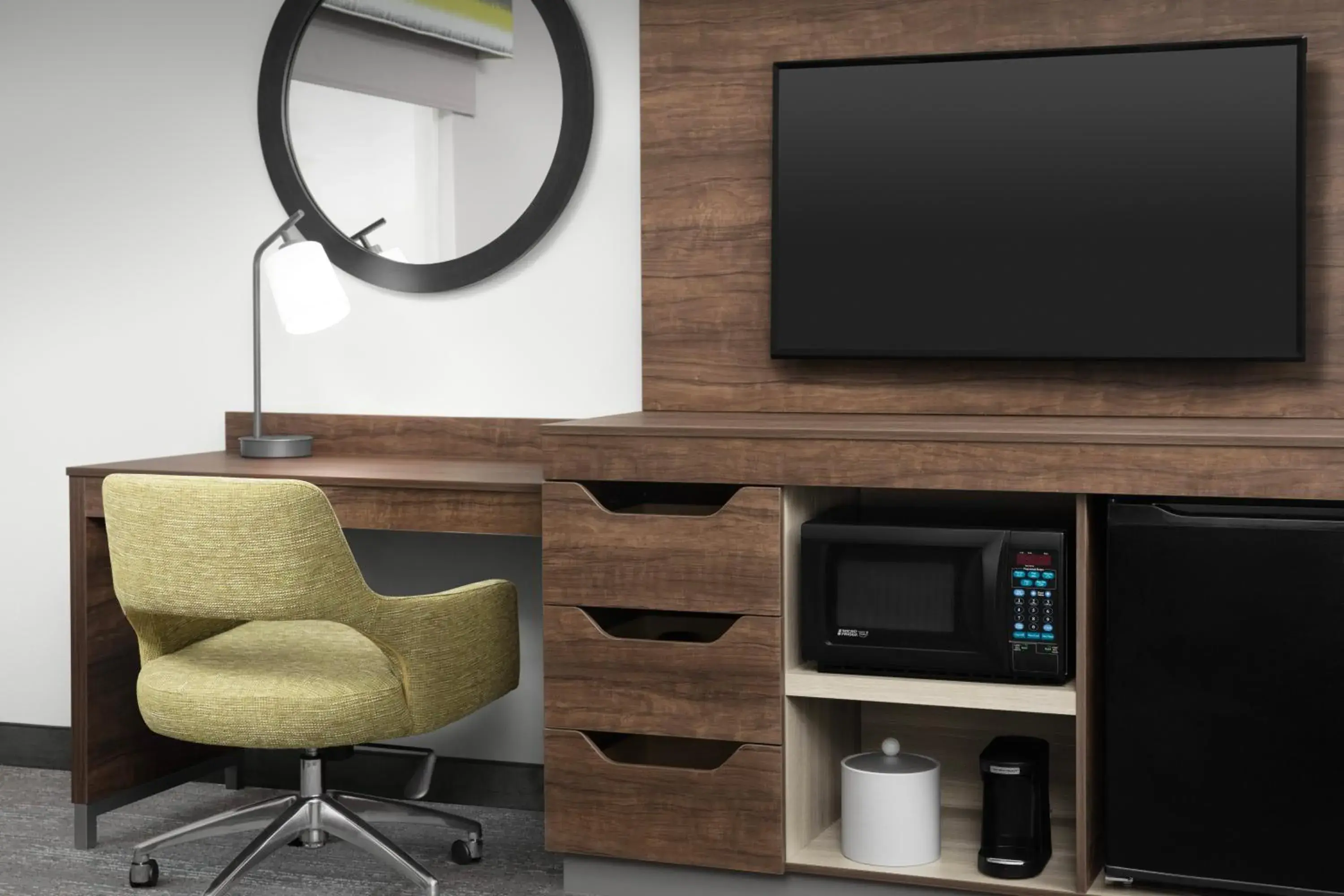 King Studio Suite with Sofa Bed - Non-Smoking in Hampton Inn Dandridge King Studio Suite with Sofa Bed - Non-Smoking in Hampton Inn Dandridge