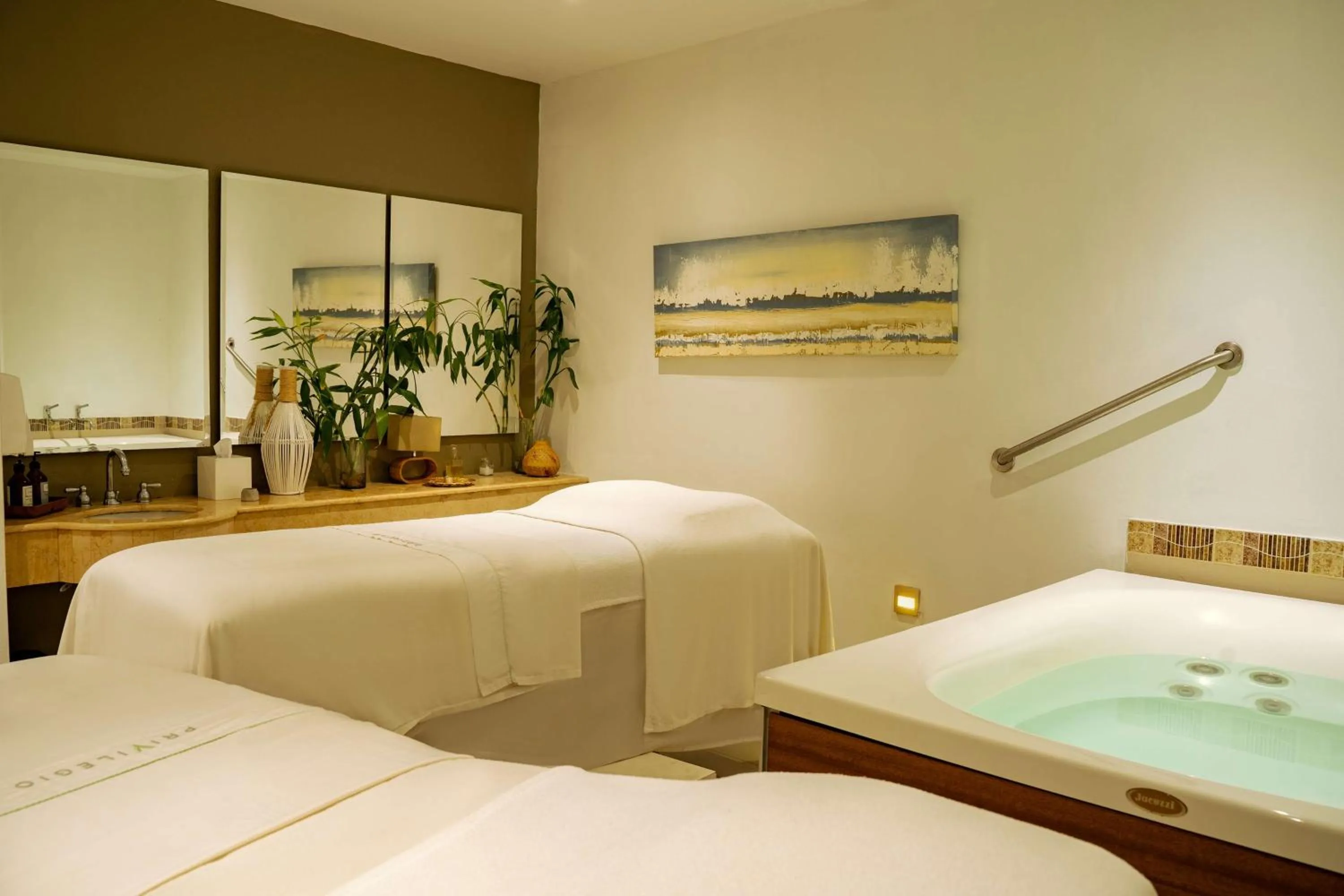 Spa and wellness centre/facilities, Bed in Hilton Cartagena