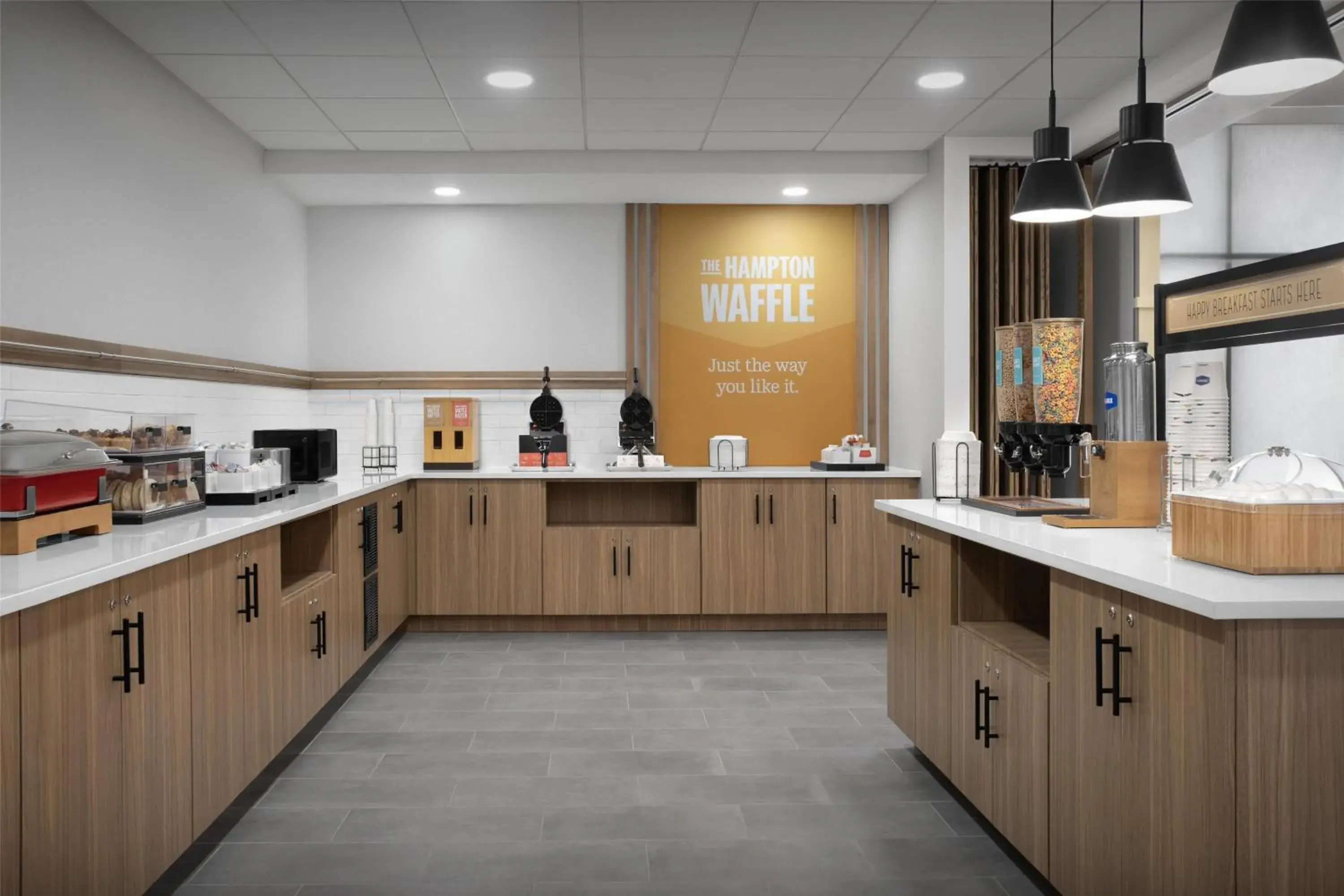 Breakfast in Hampton Inn & Suites Laurel Breakfast in Hampton Inn & Suites Laurel