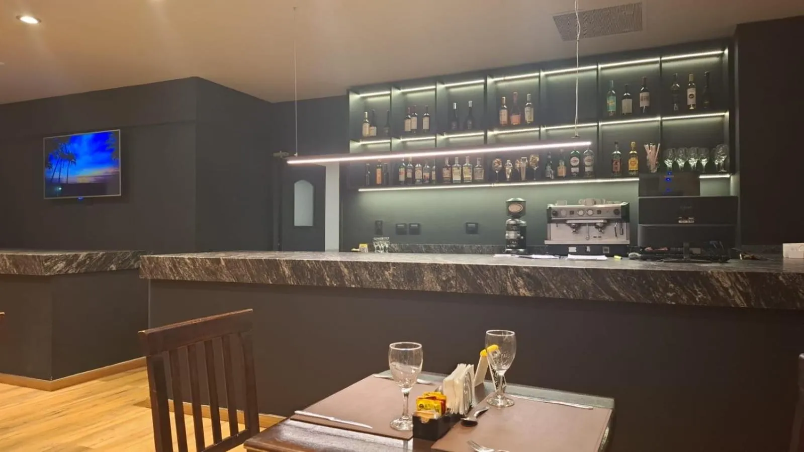 Restaurant/places to eat in Hathor Hotels Mendoza