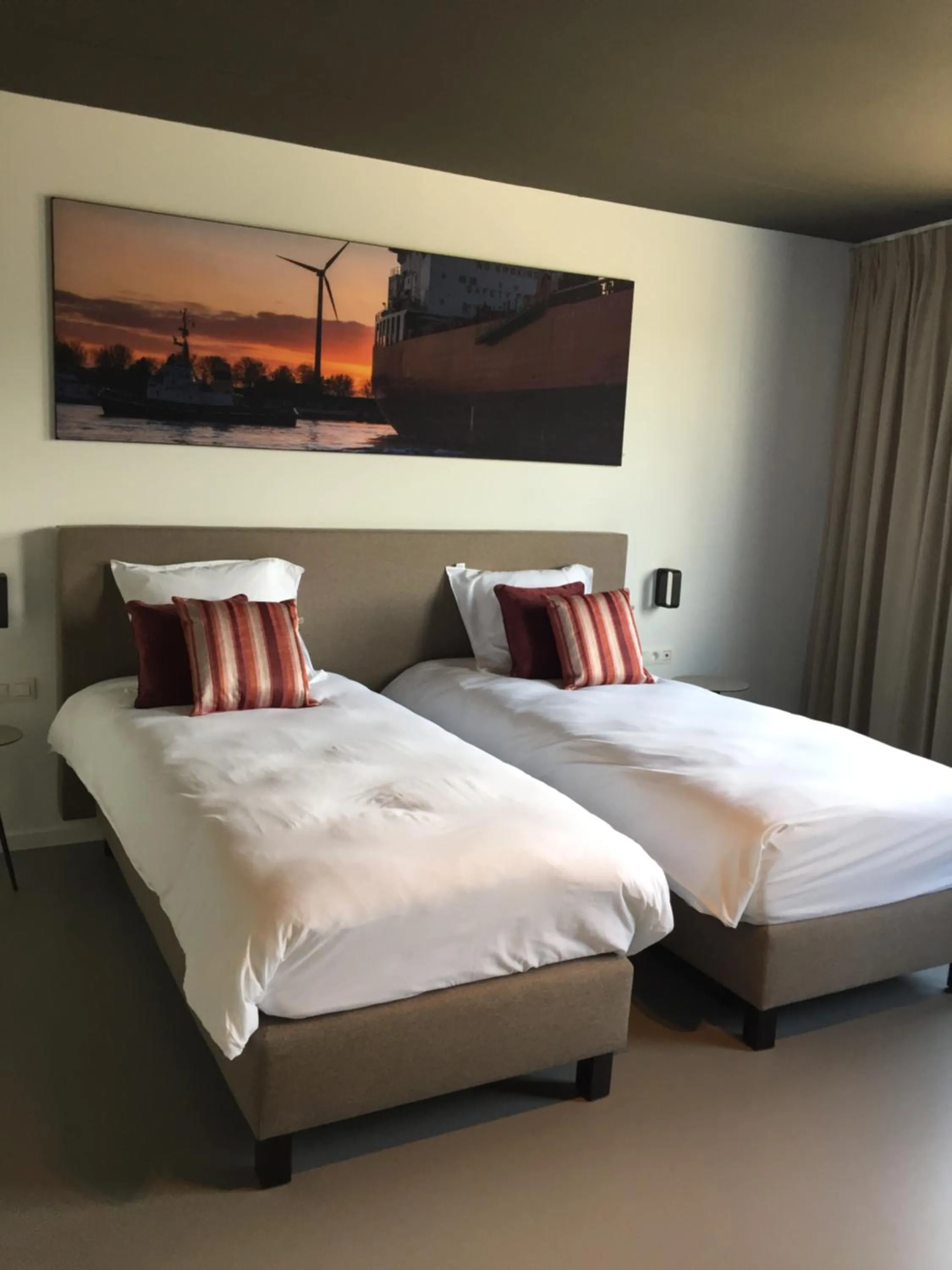 Bedroom, Bed in TRUST Hotel