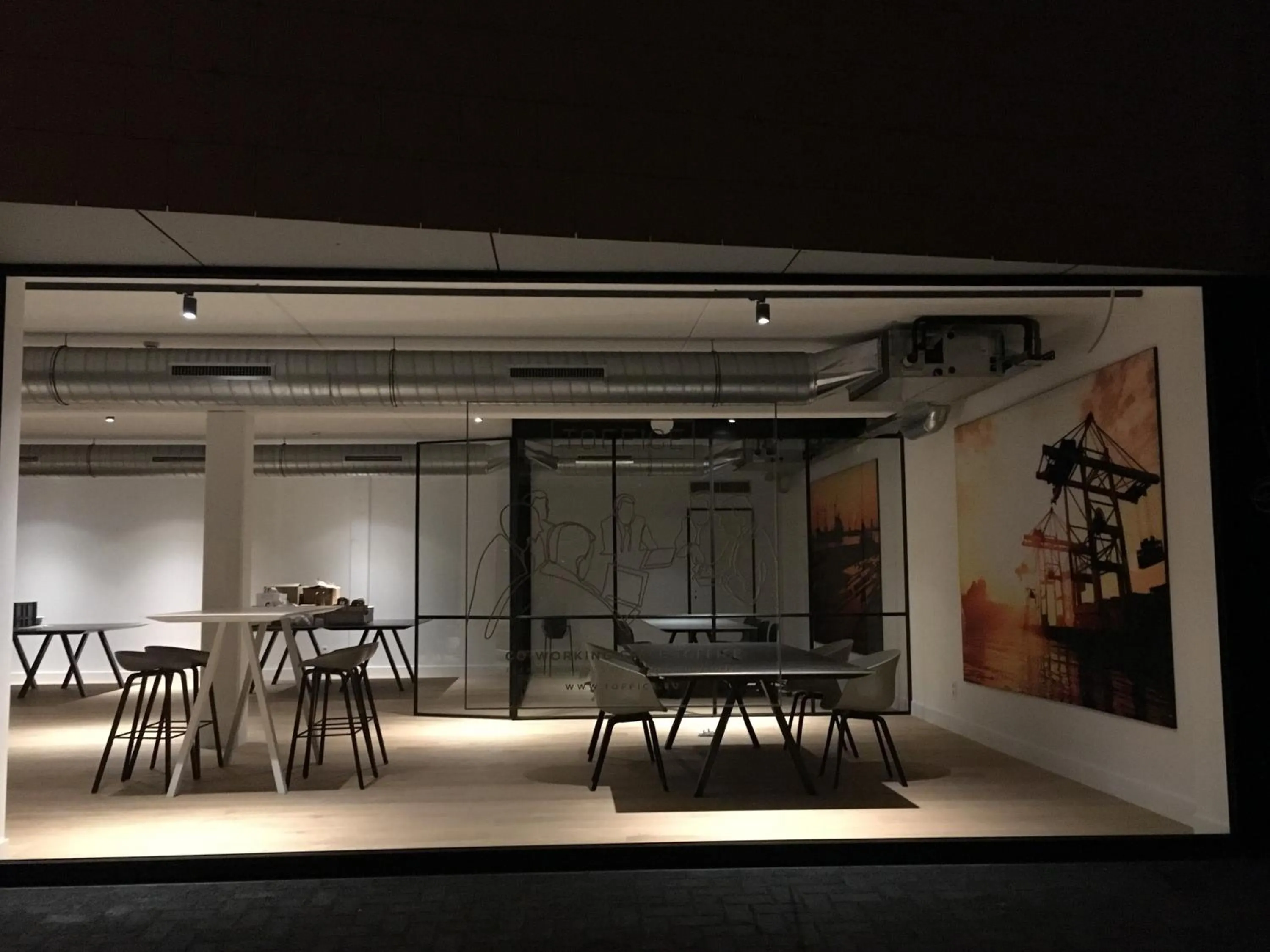 Business facilities in TRUST Hotel