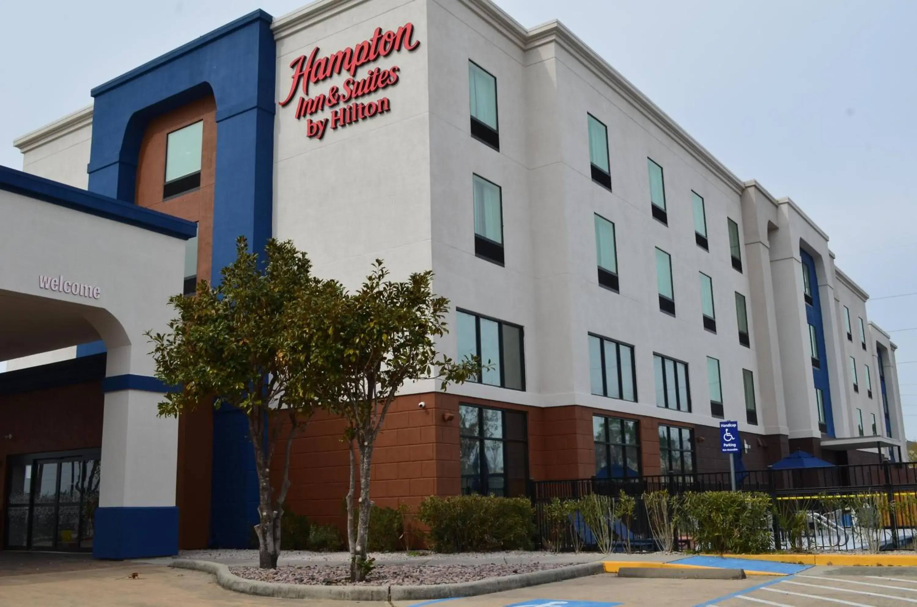 Property building in Hampton Inn & Suites by Hilton Tomball Houston NW Property building in Hampton Inn & Suites by Hilton Tomball Houston NW