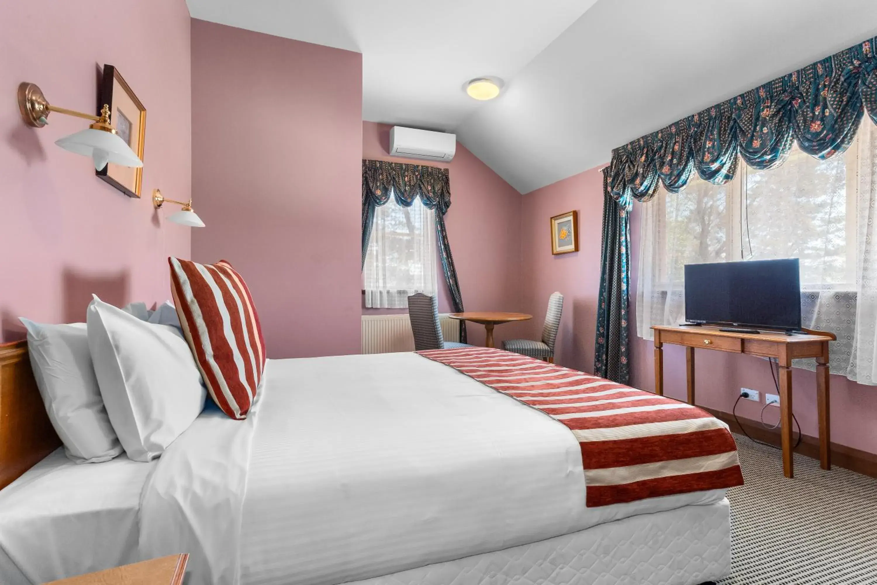 Bed in La Maison Boutique Hotel Bed in La Maison Boutique Hotel