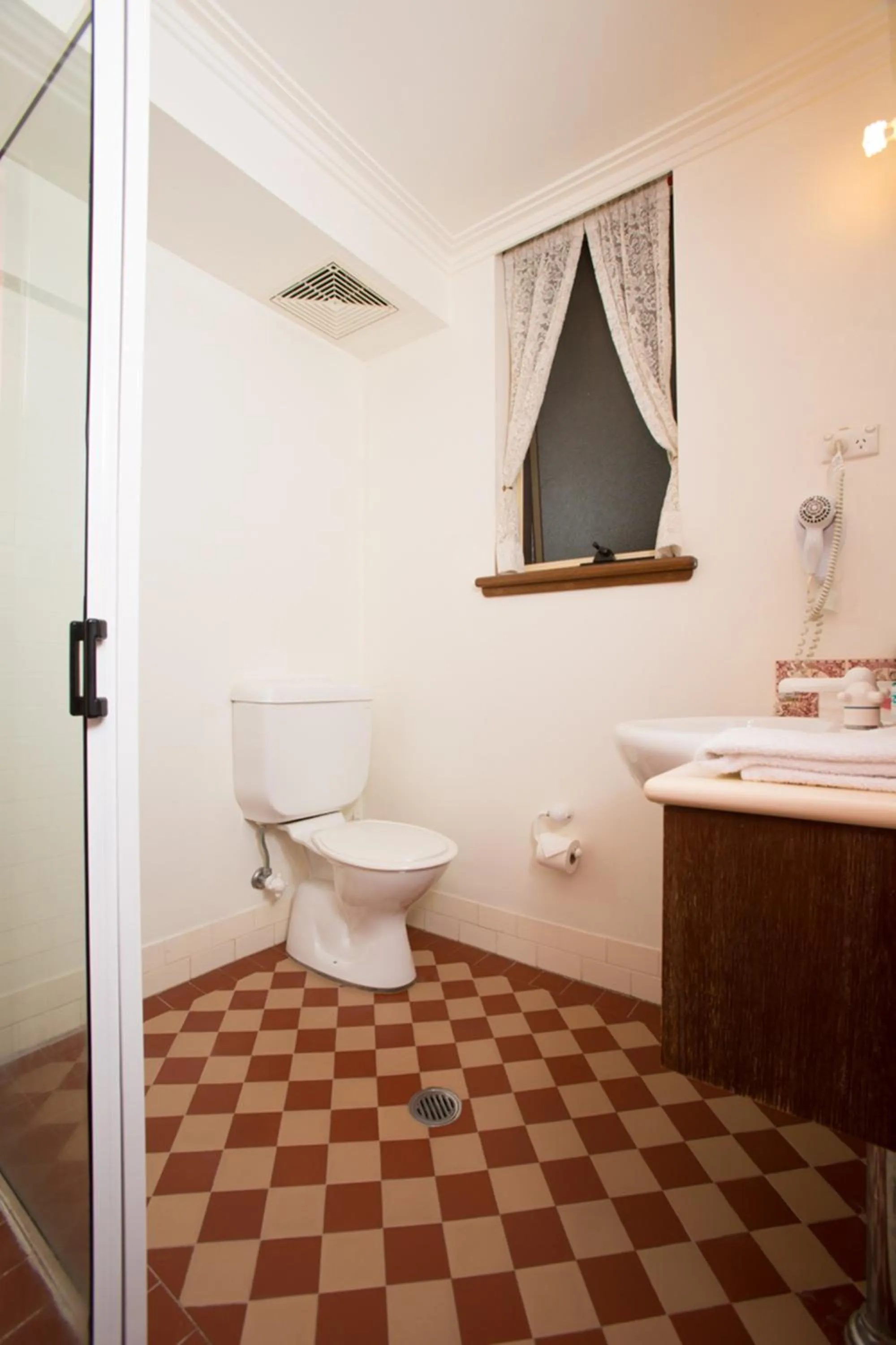 Toilet in La Maison Boutique Hotel