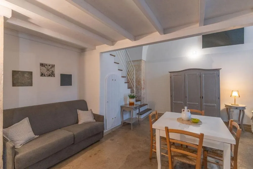 Seating area in Casina Bellanova