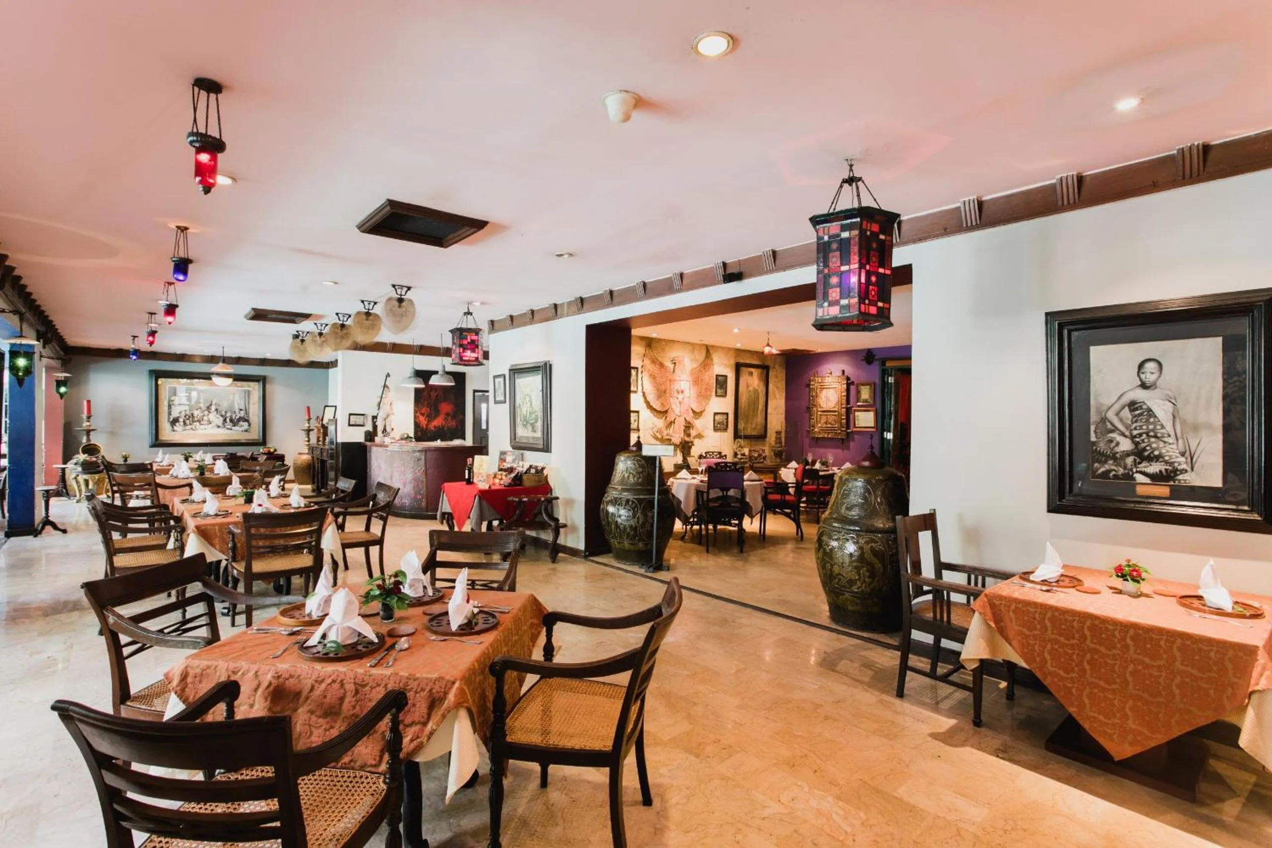 Restaurant/places to eat in Hotel Tugu Malang