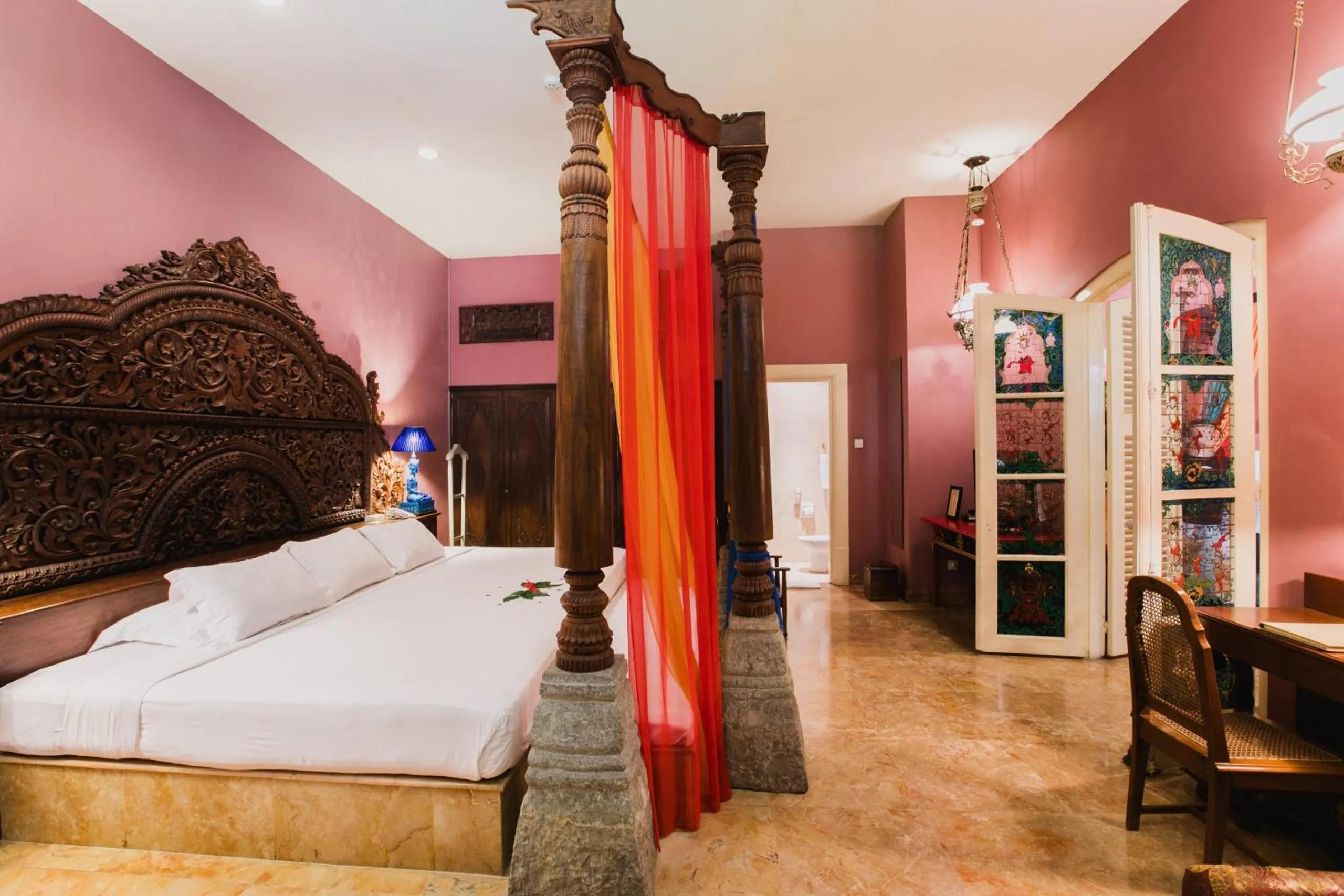 Bedroom, Bed in Hotel Tugu Malang