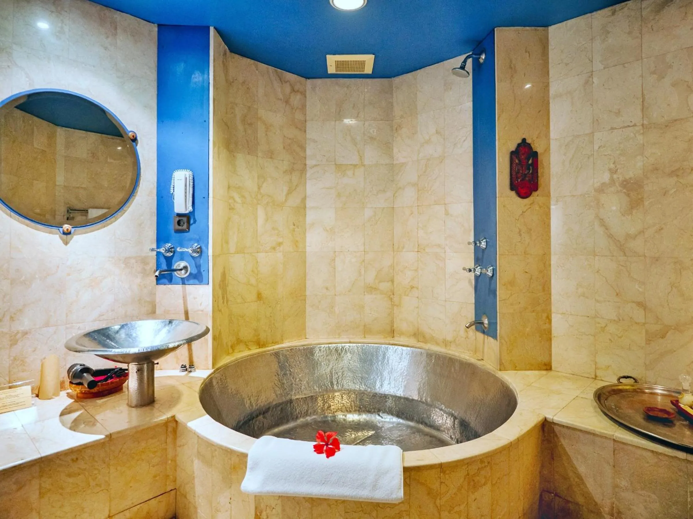 Bathroom in Hotel Tugu Malang