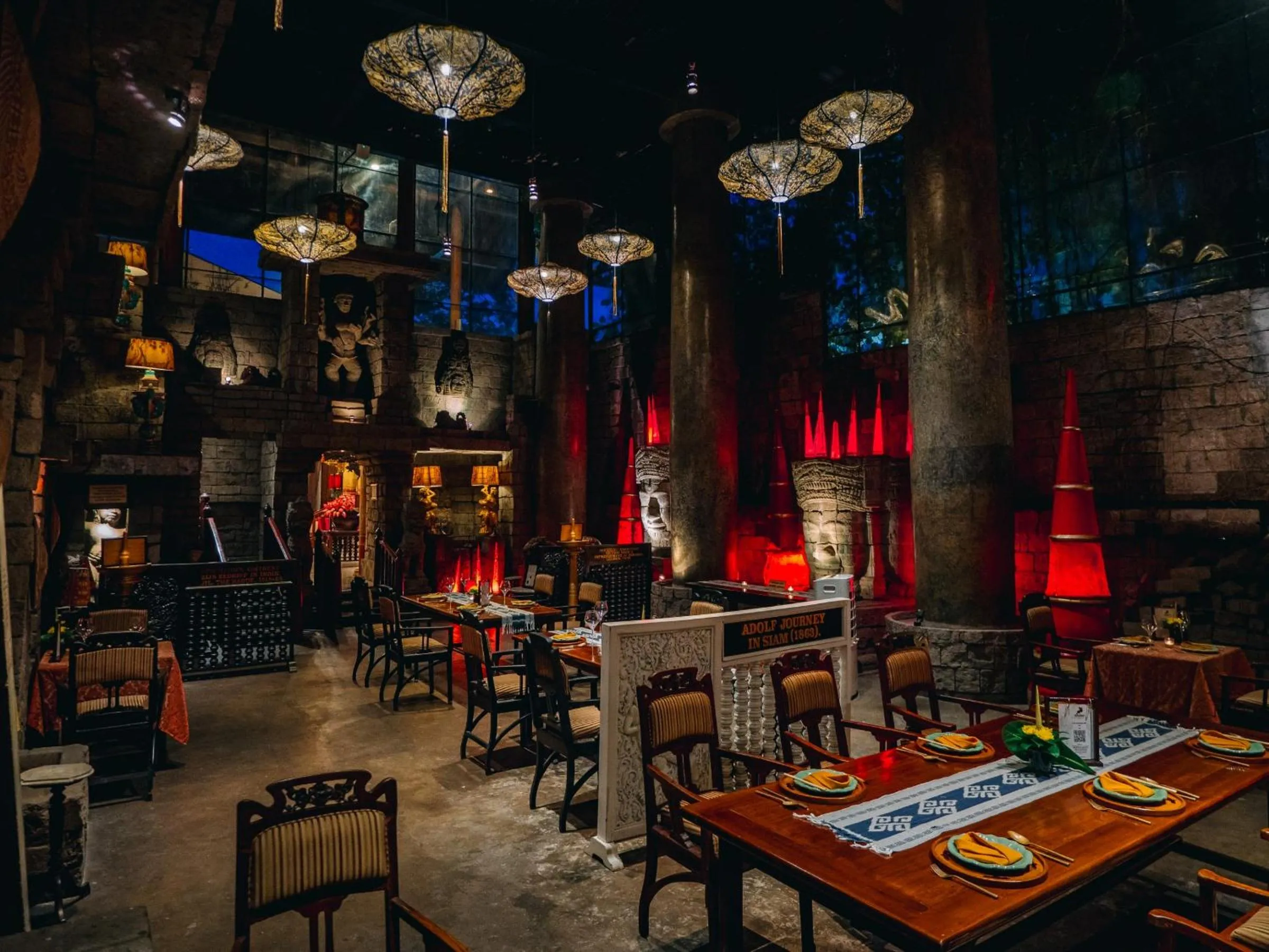 Restaurant/places to eat in Hotel Tugu Malang