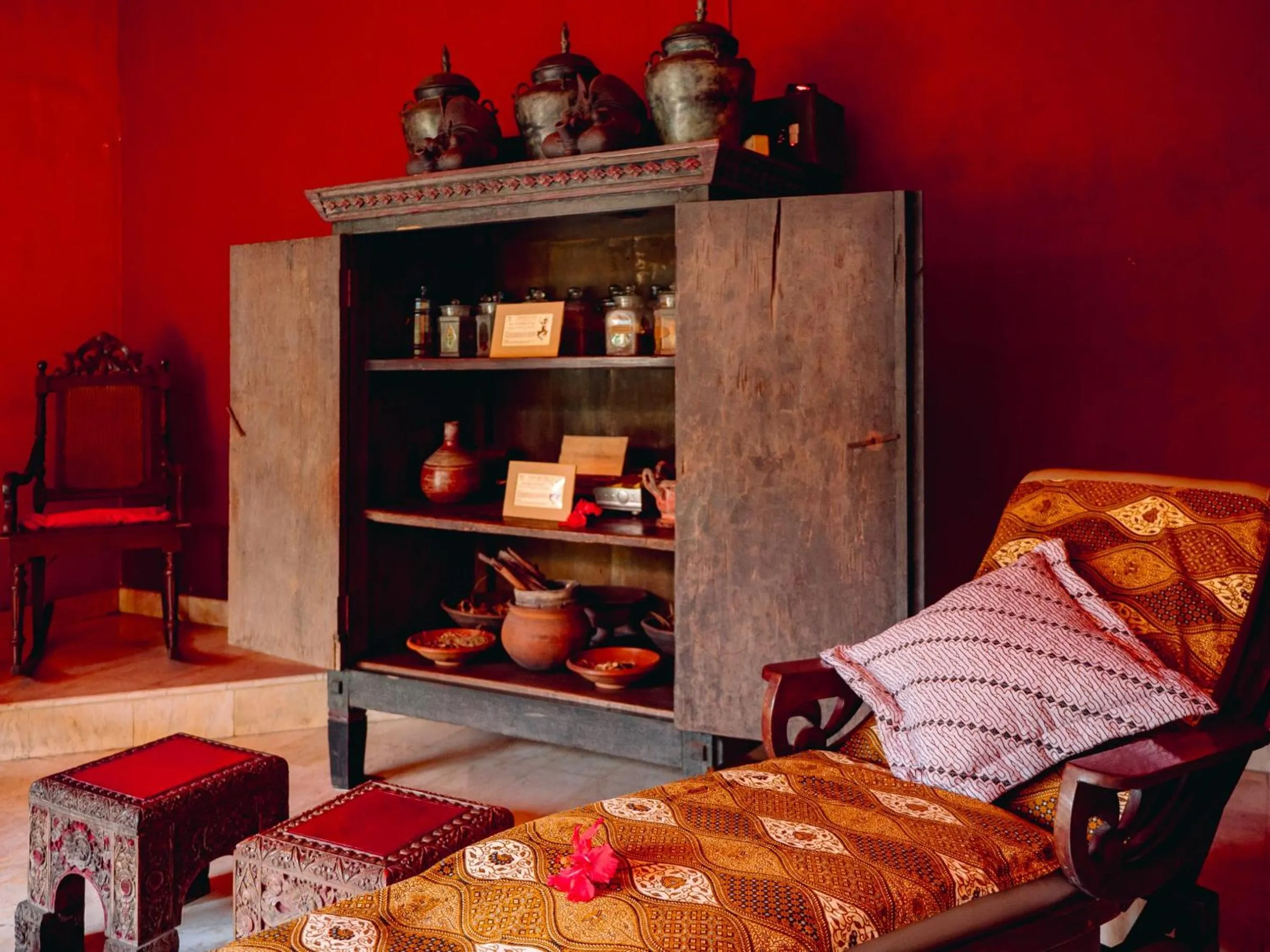 Spa and wellness centre/facilities, Bed in Hotel Tugu Malang