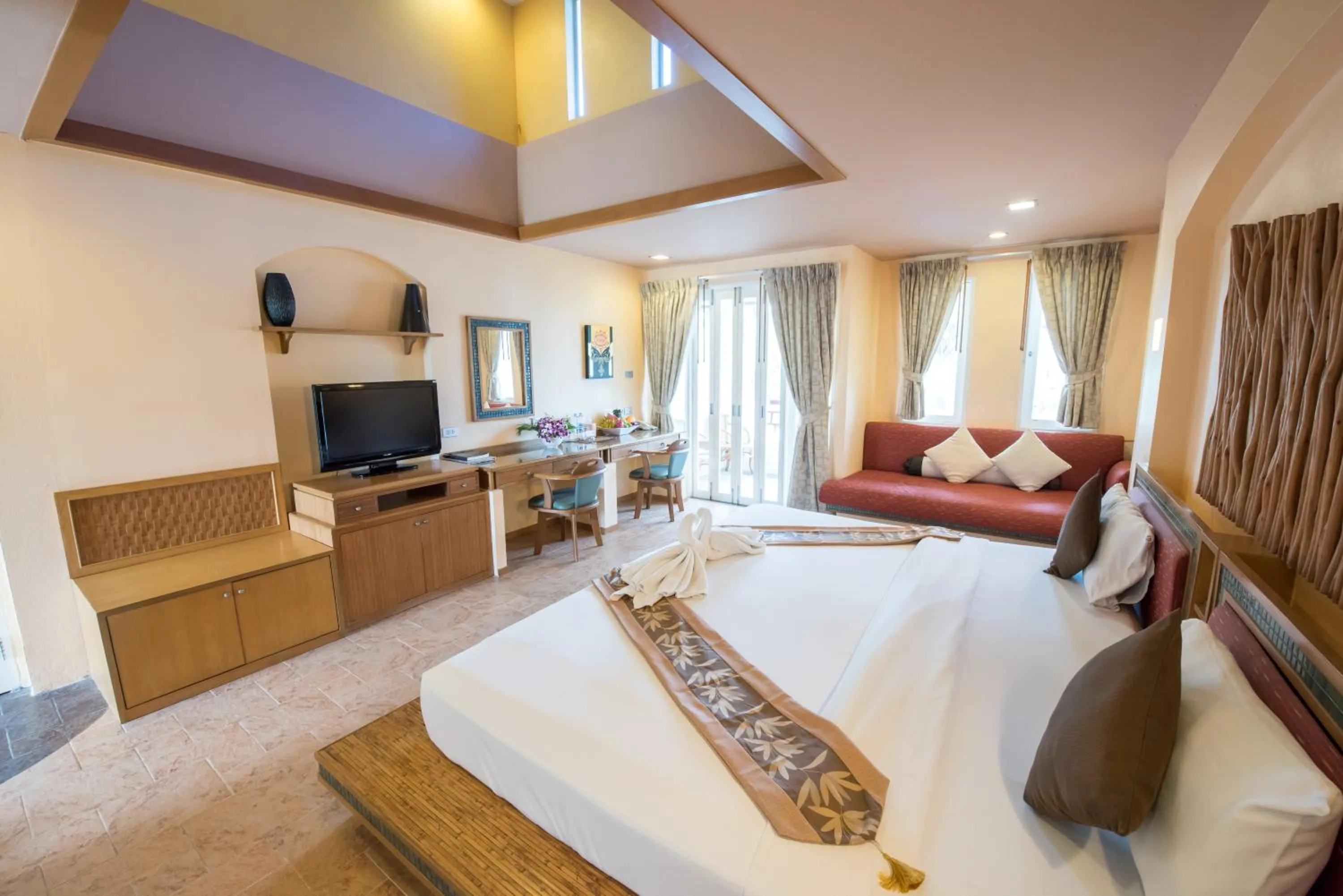 Bed in Koh Tao Montra Resort