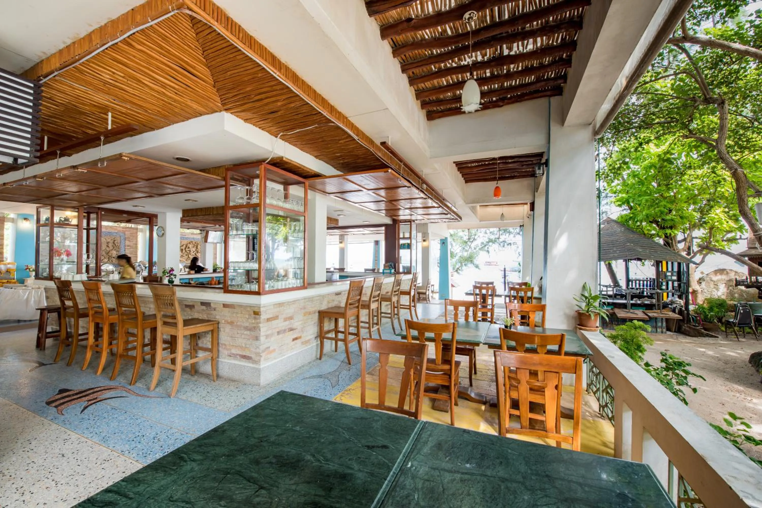 Restaurant/places to eat in Koh Tao Montra Resort