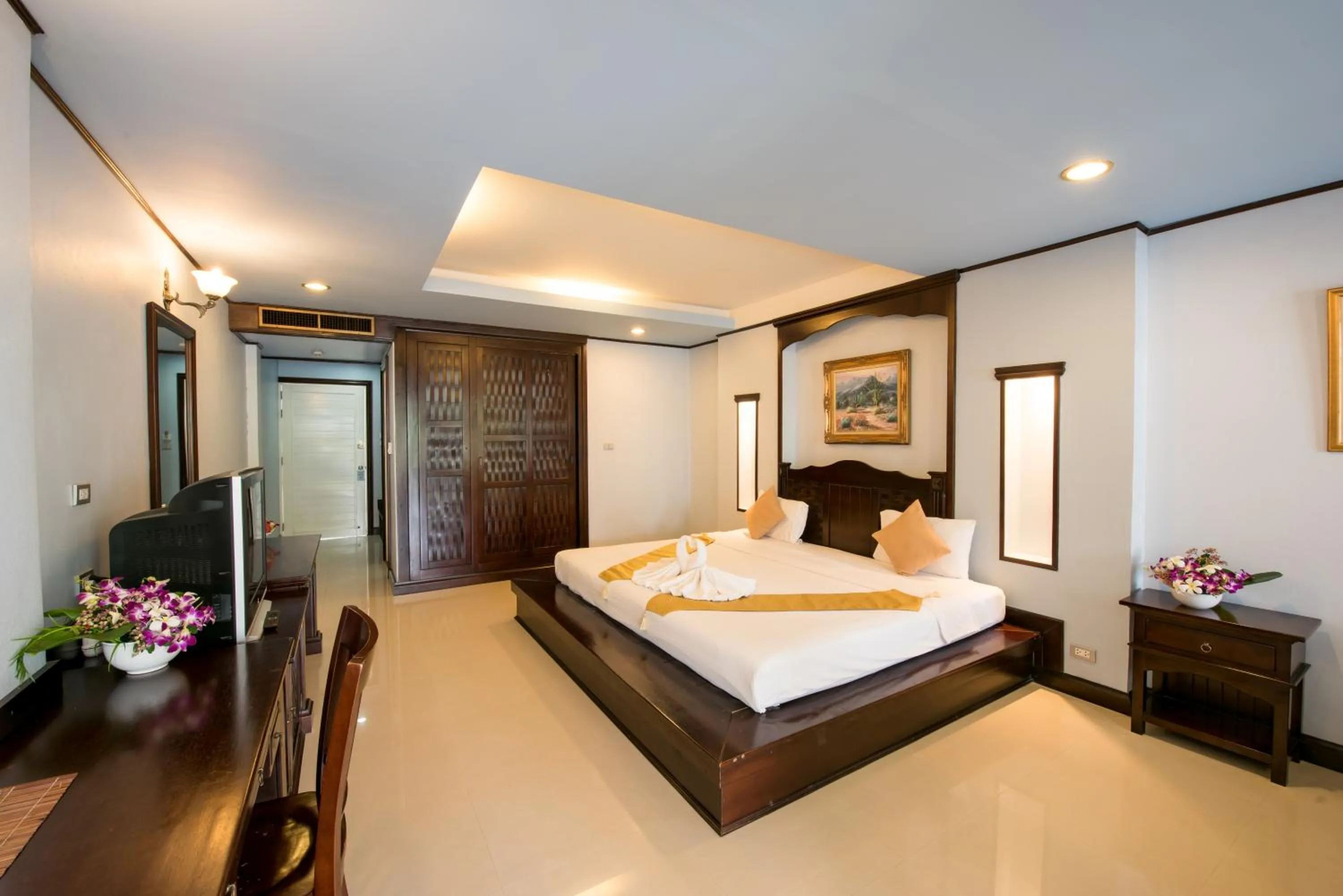 Bed in Koh Tao Montra Resort