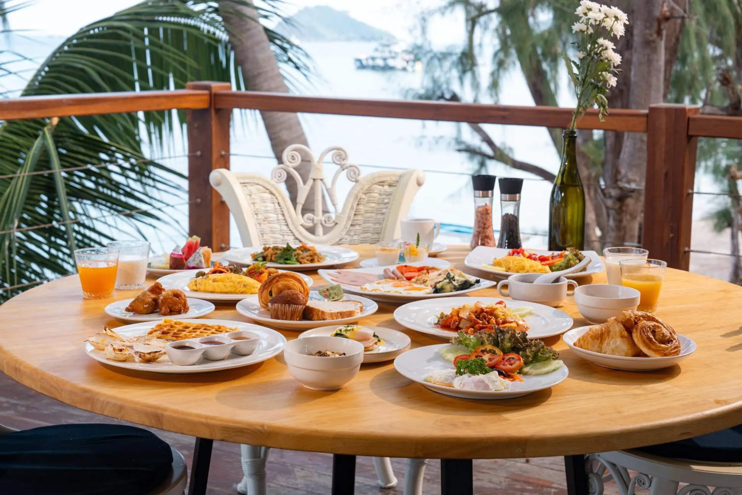Restaurant/places to eat in Koh Tao Montra Resort Restaurant/places to eat in Koh Tao Montra Resort