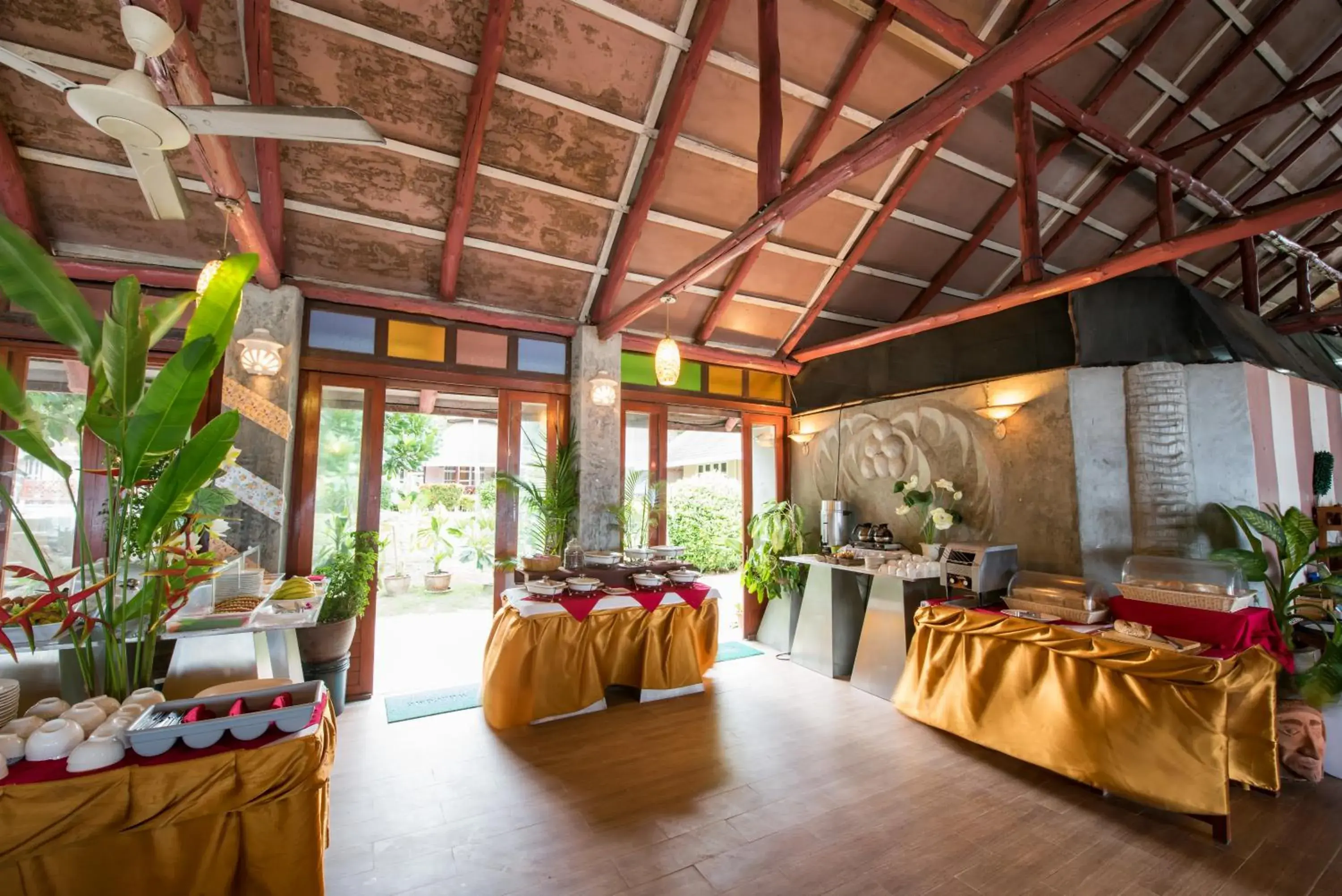 Buffet breakfast in Koh Tao Coral Grand Resort Buffet breakfast in Koh Tao Coral Grand Resort