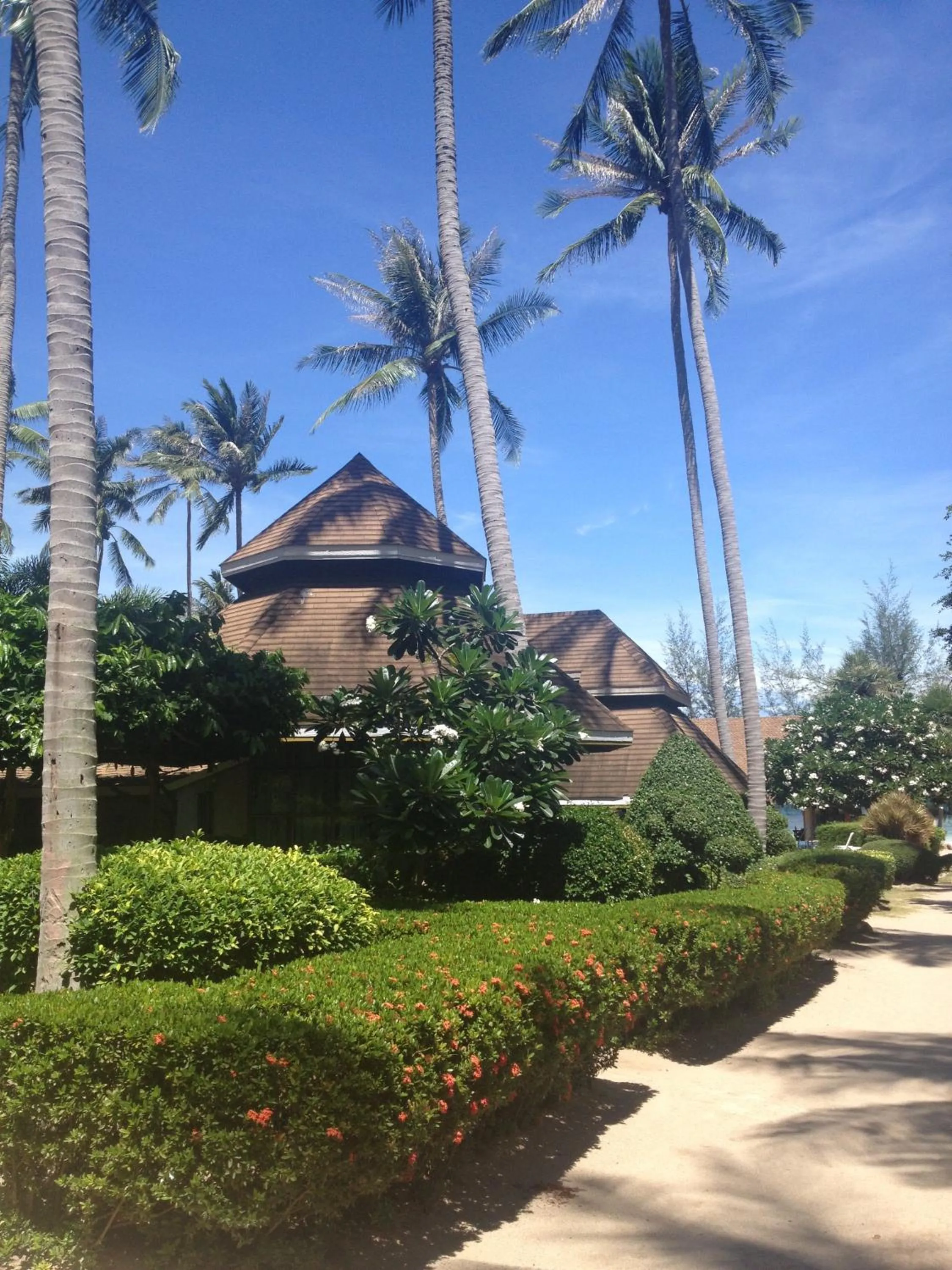 Facade/entrance in Koh Tao Coral Grand Resort
