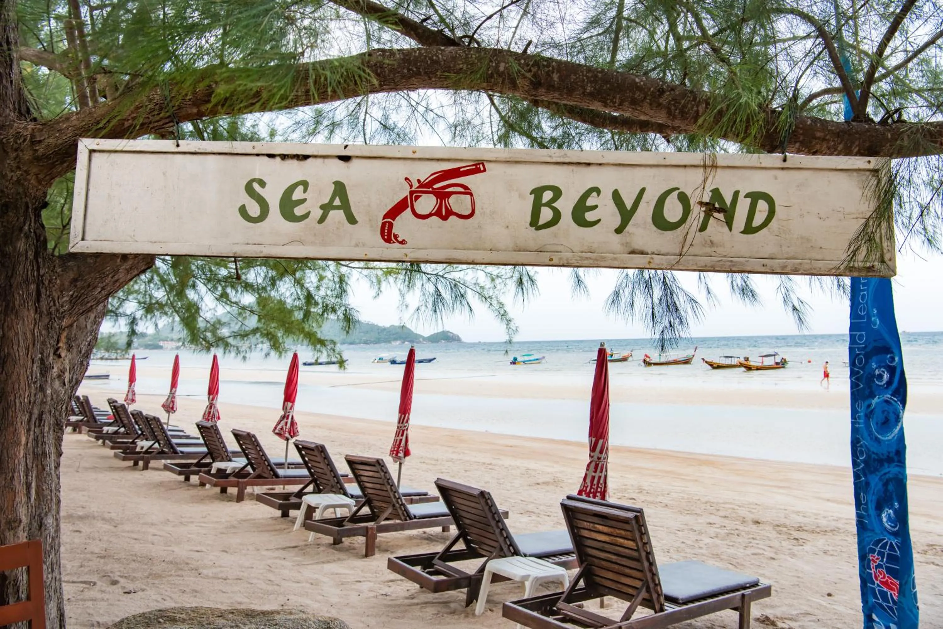 Beach in Koh Tao Coral Grand Resort